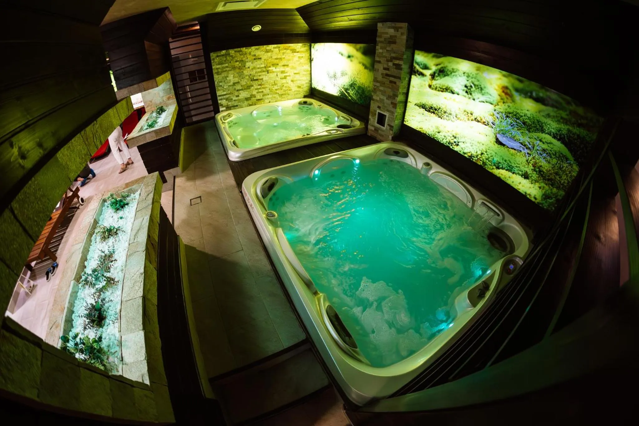 Hot Tub in Hotel Relax Sovata