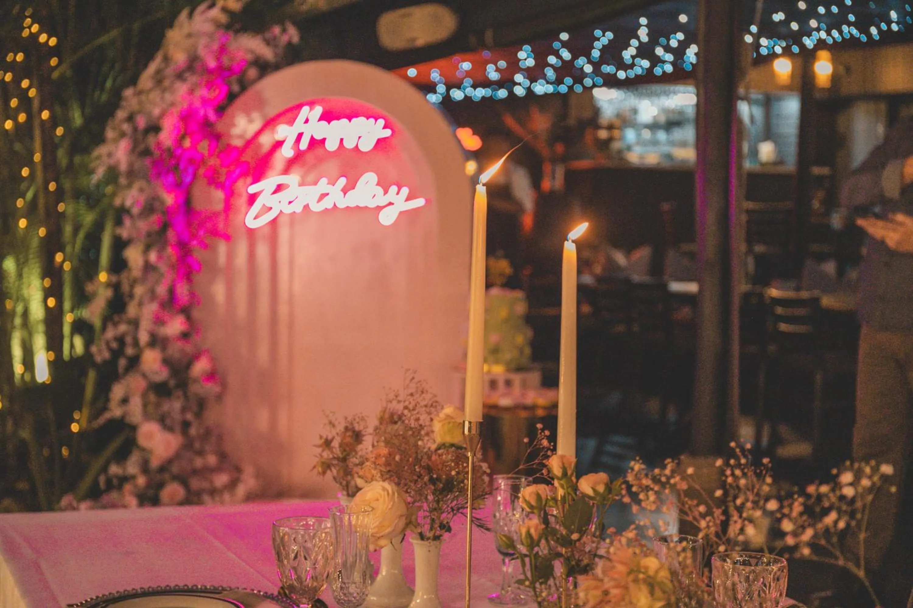 Restaurant/places to eat in Beside Still Waters Boutique Hotel