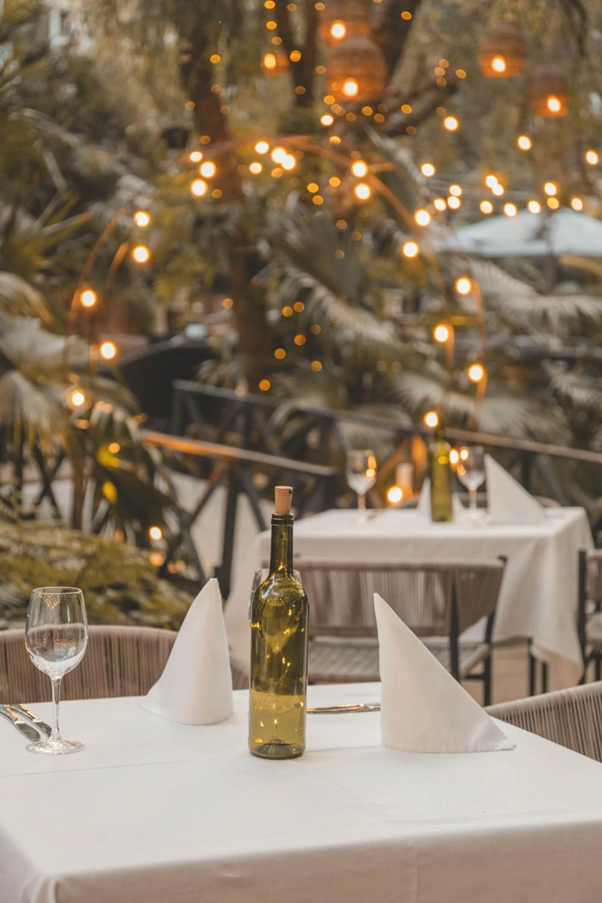 Restaurant/places to eat in Beside Still Waters Boutique Hotel