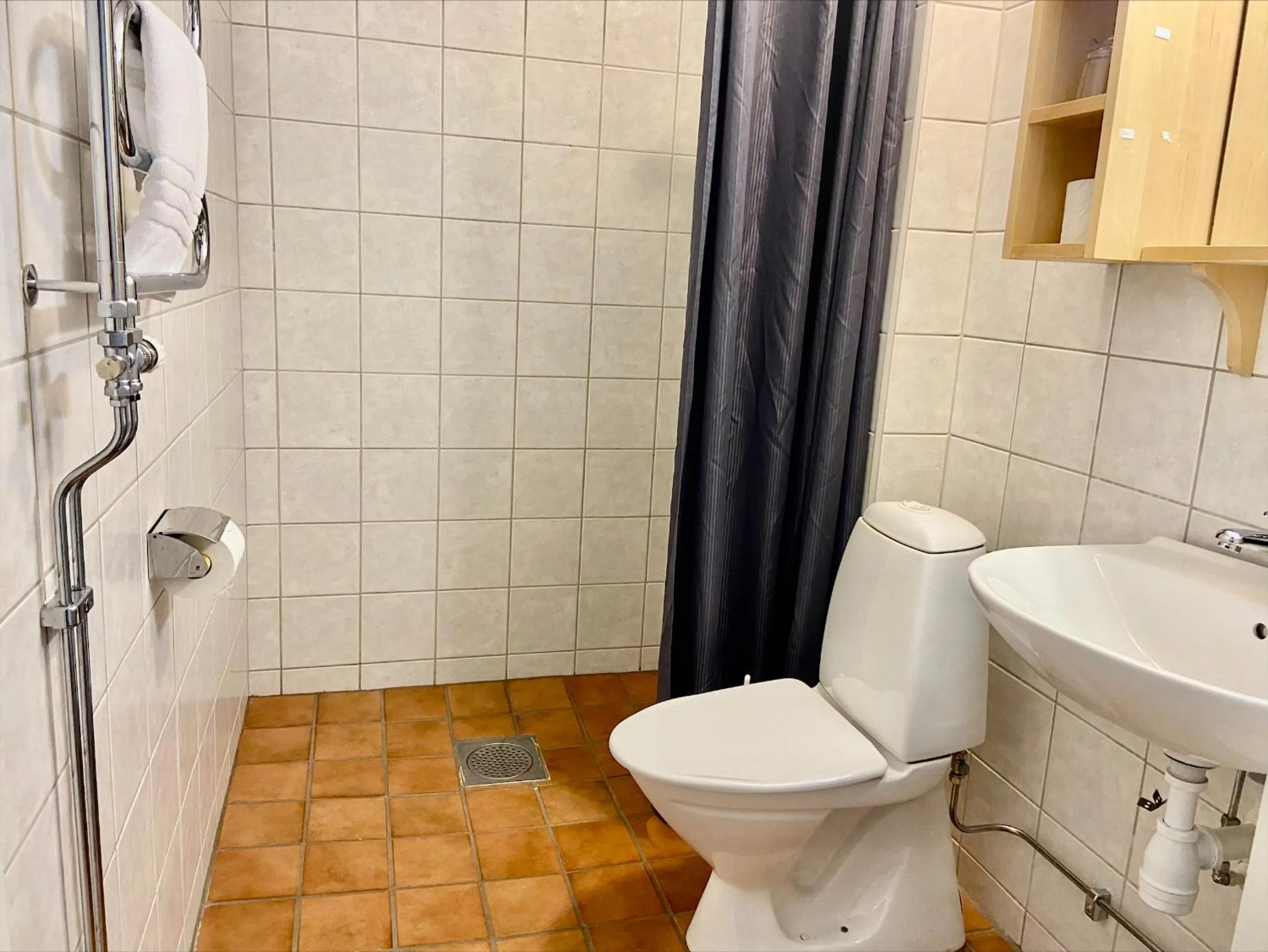 Bathroom in First Camp Moraparken Hotel