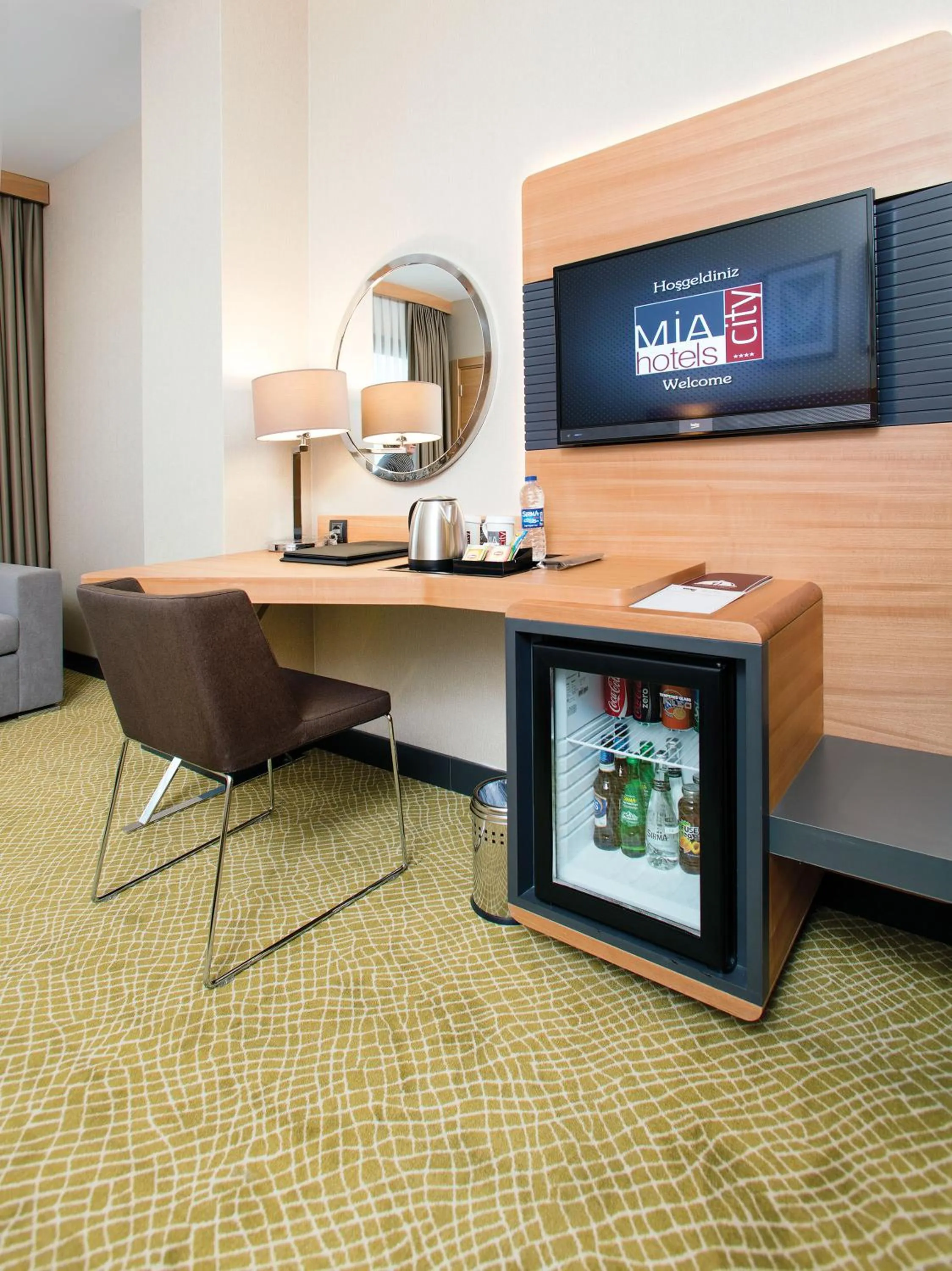 Coffee/tea facilities in Mia City Hotel