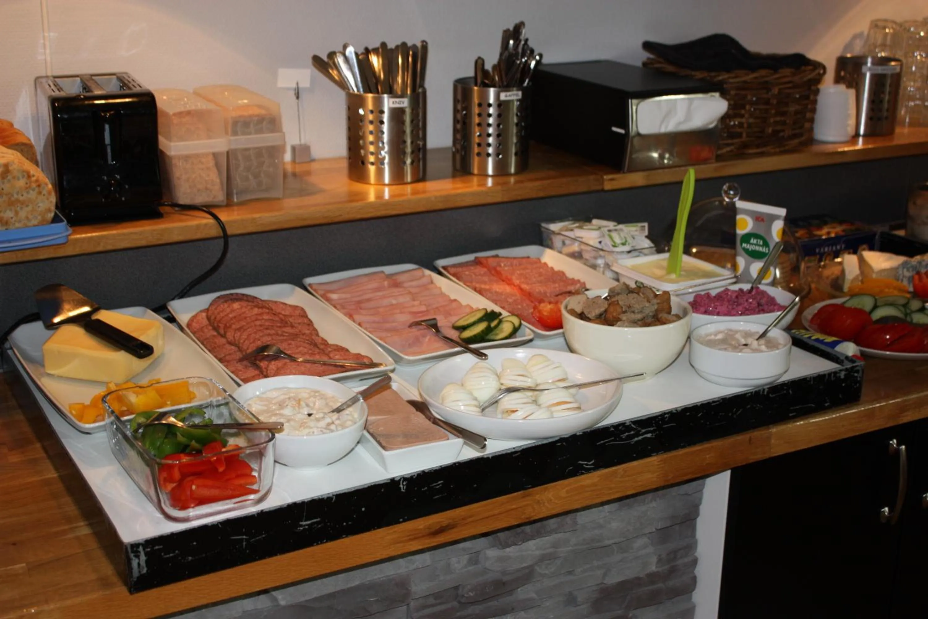 Buffet breakfast in Hotell Angöringen