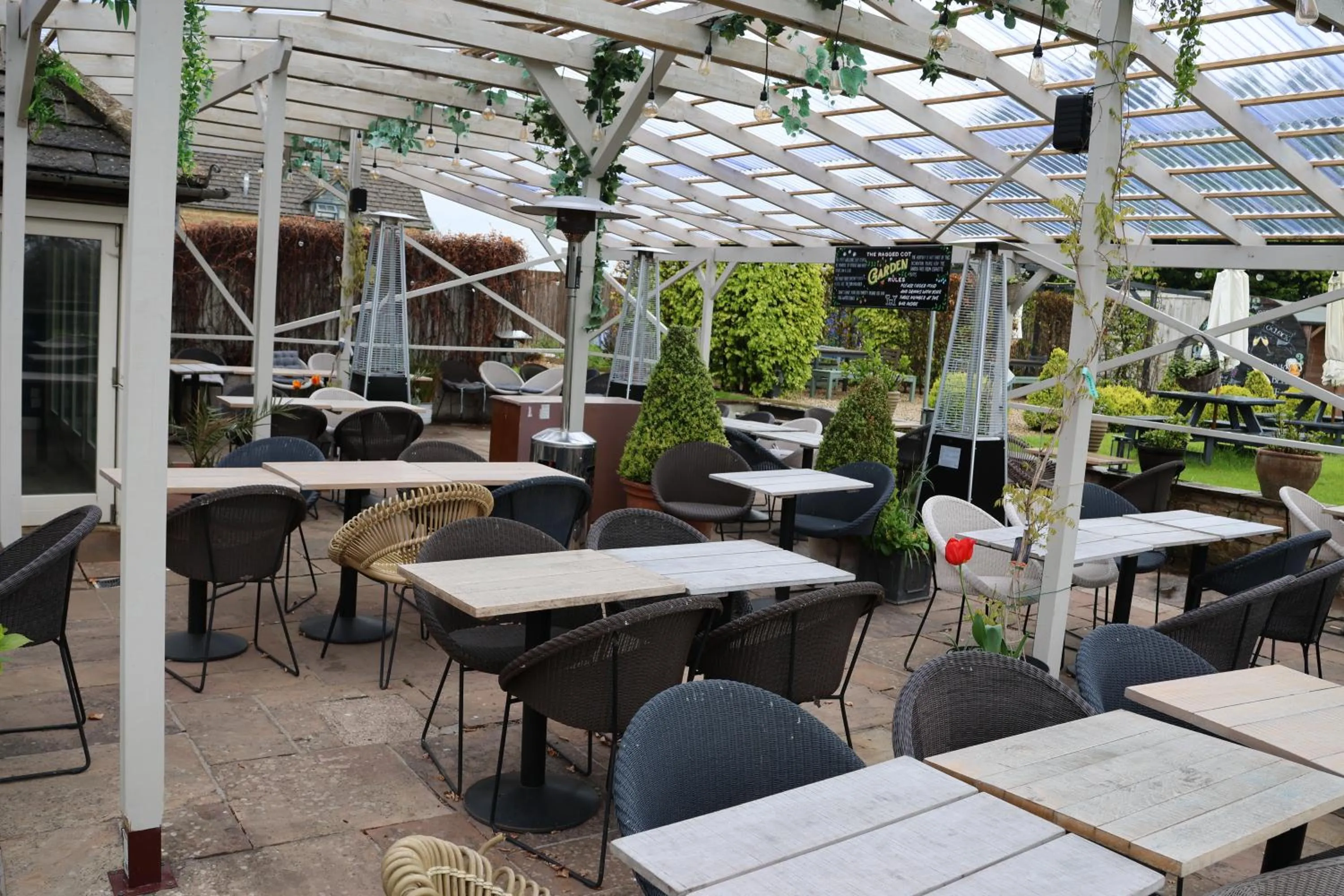 Balcony/Terrace in The Ragged Cot