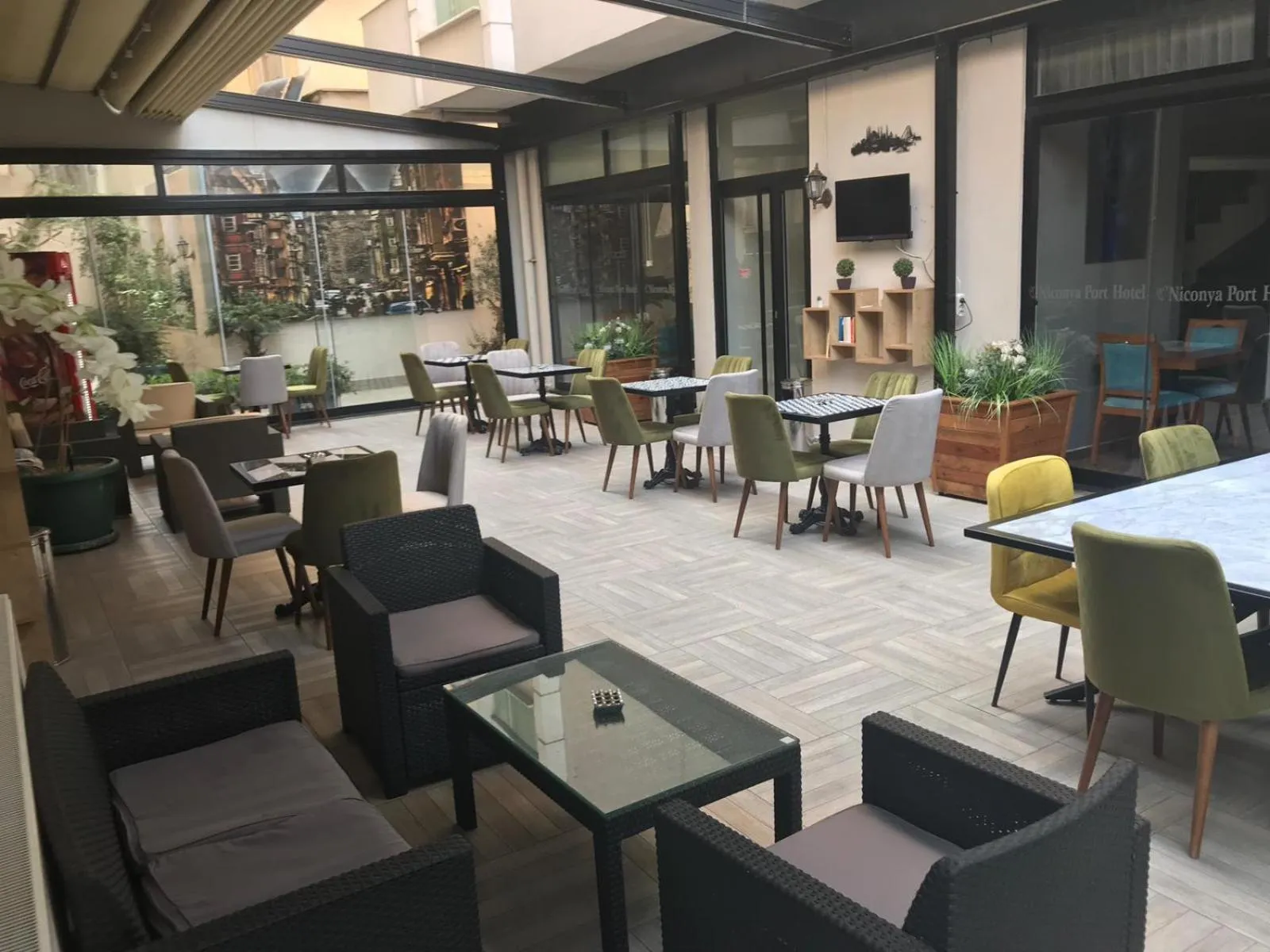 Garden in Niconya Port Suite&Hotel