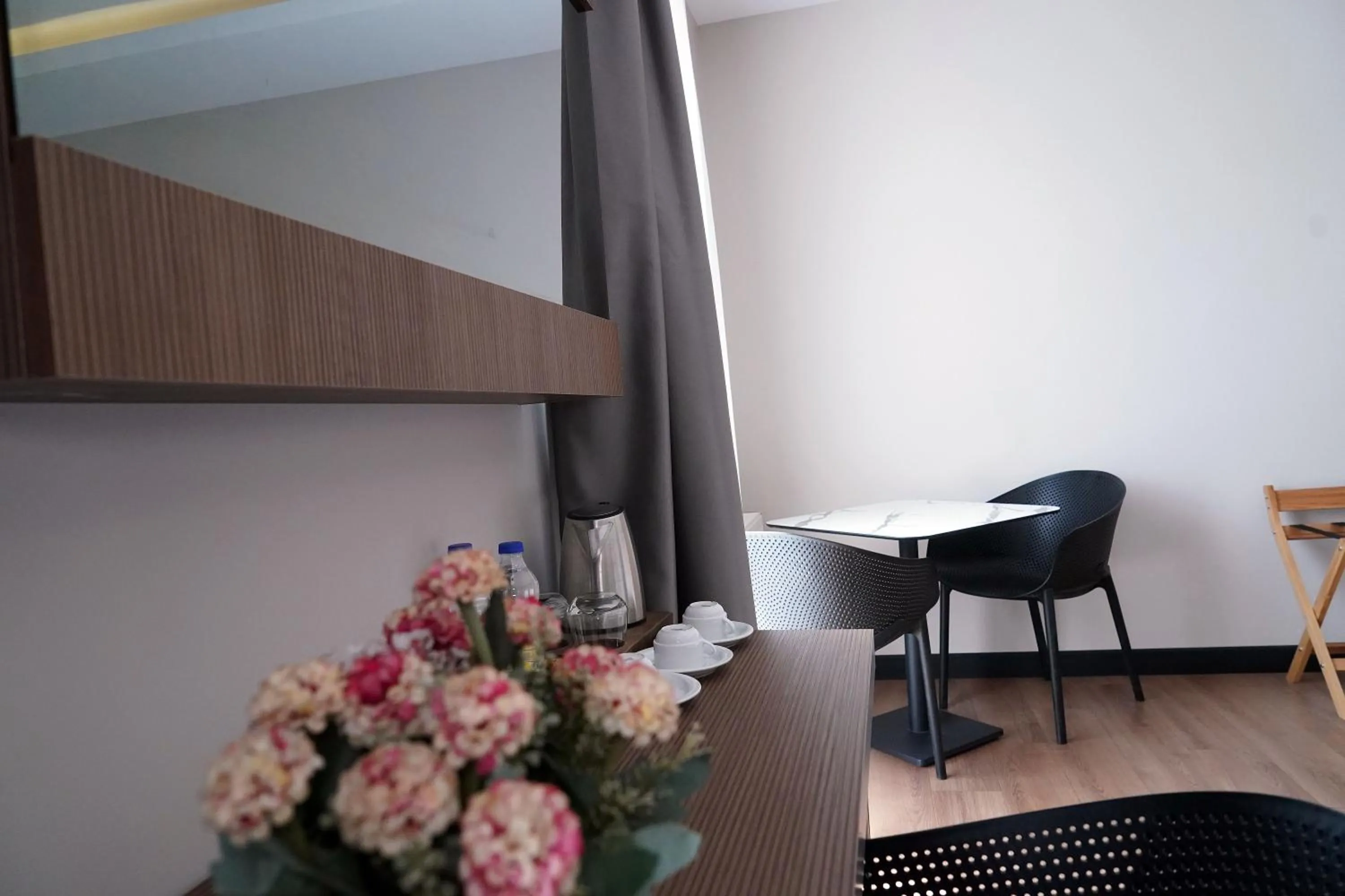 hair dresser in Niconya Port Suite&Hotel