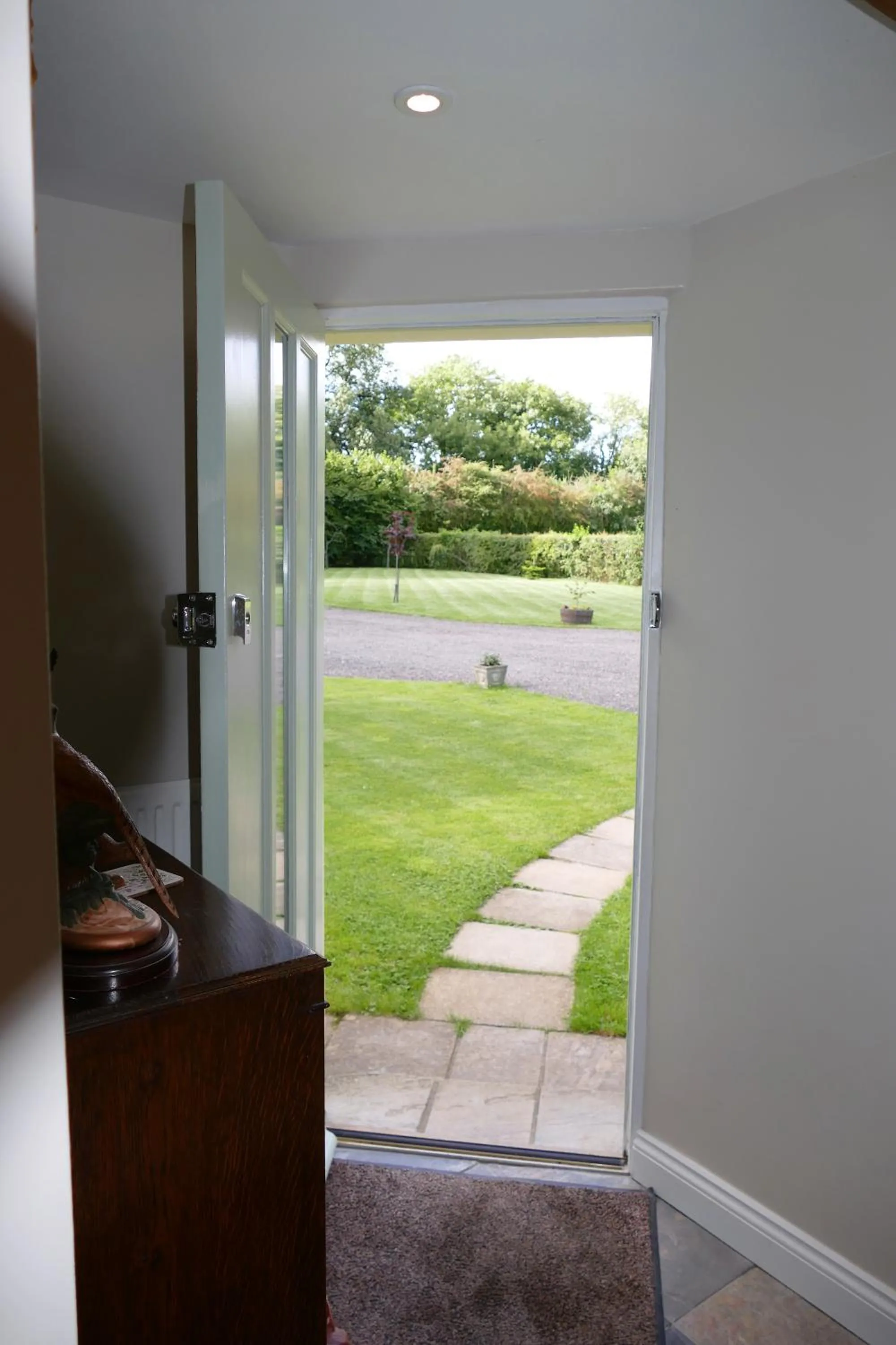 Facade/entrance in The Willows