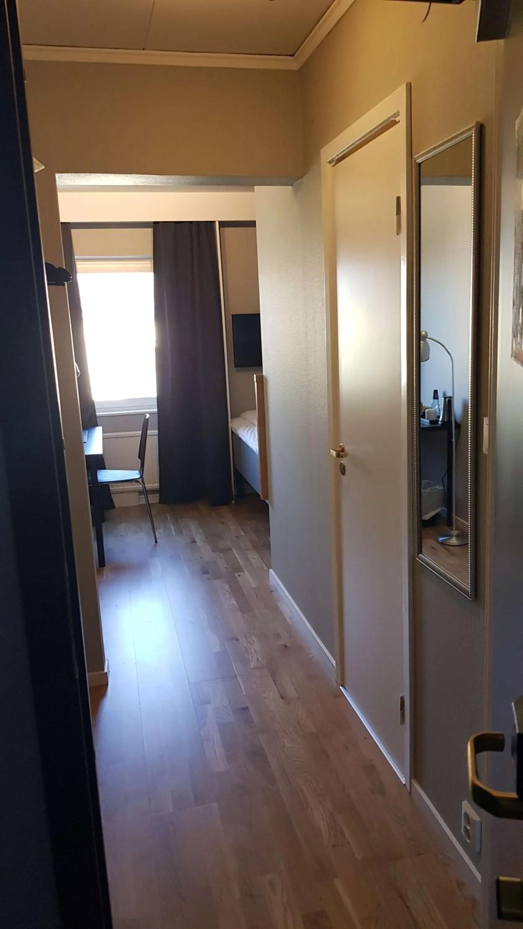 Photo of the whole room in City Hotel