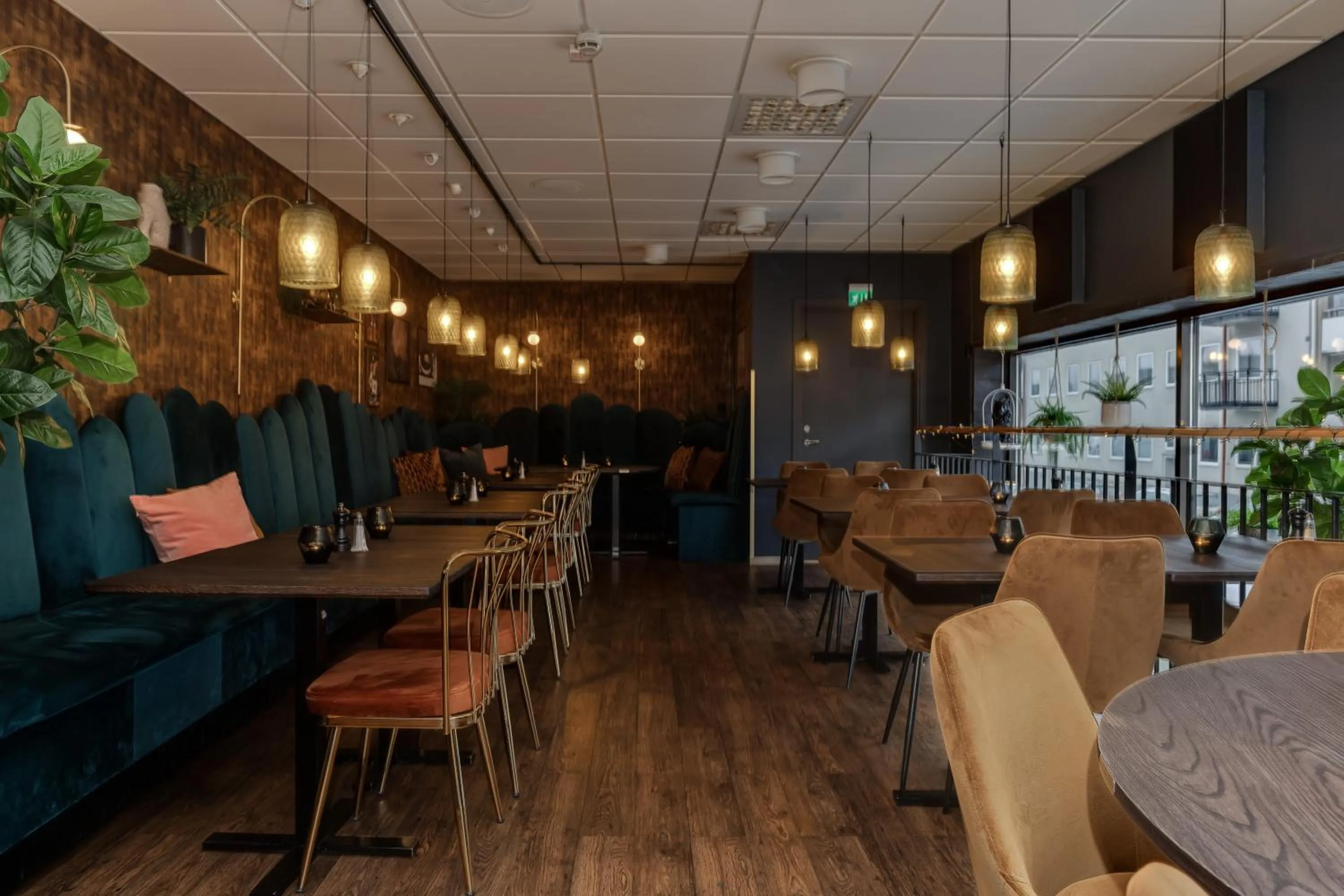 Restaurant/places to eat in Best Western Plus Grand Hotel Elektra