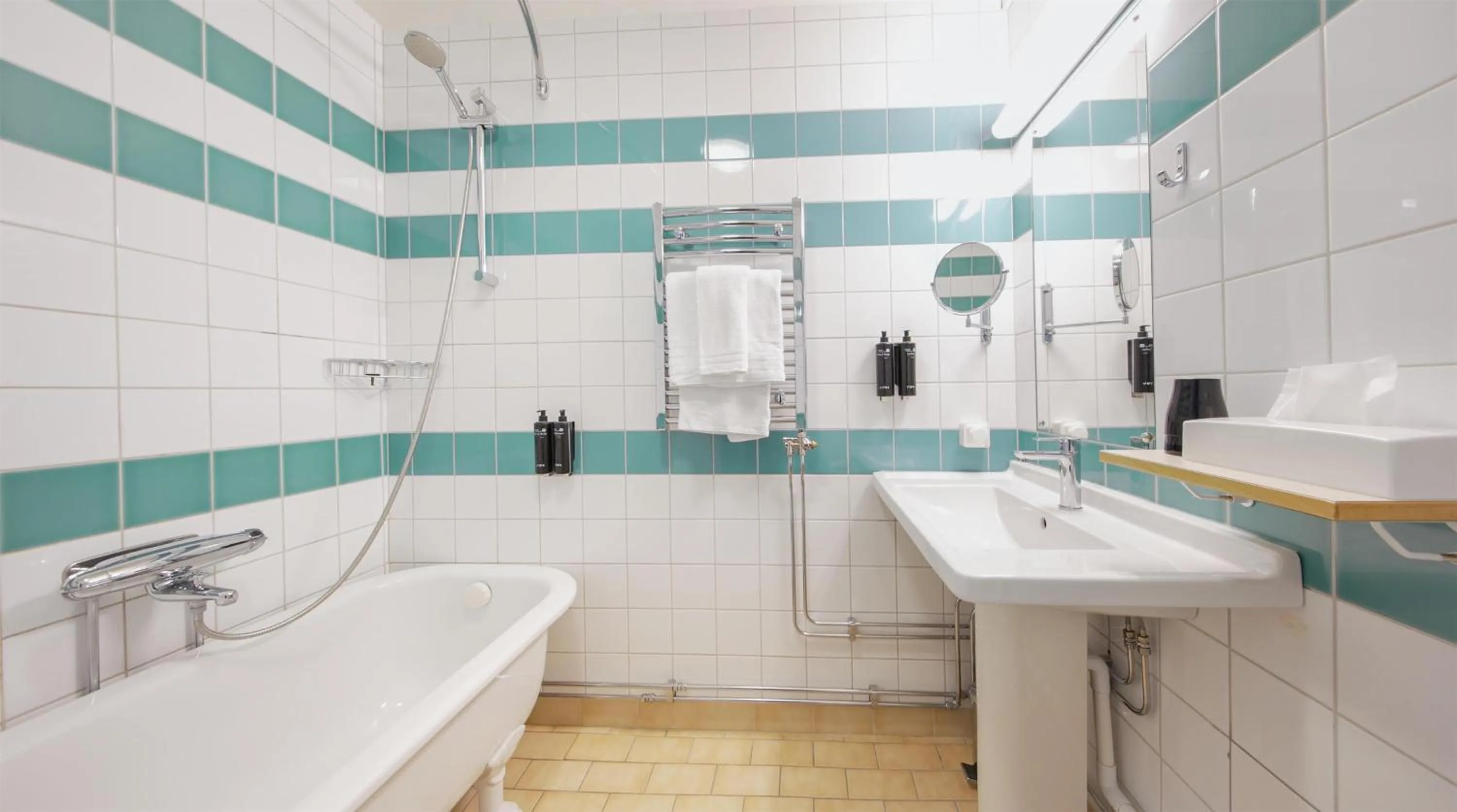 Bedroom in Best Western Plus Grand Hotel Elektra