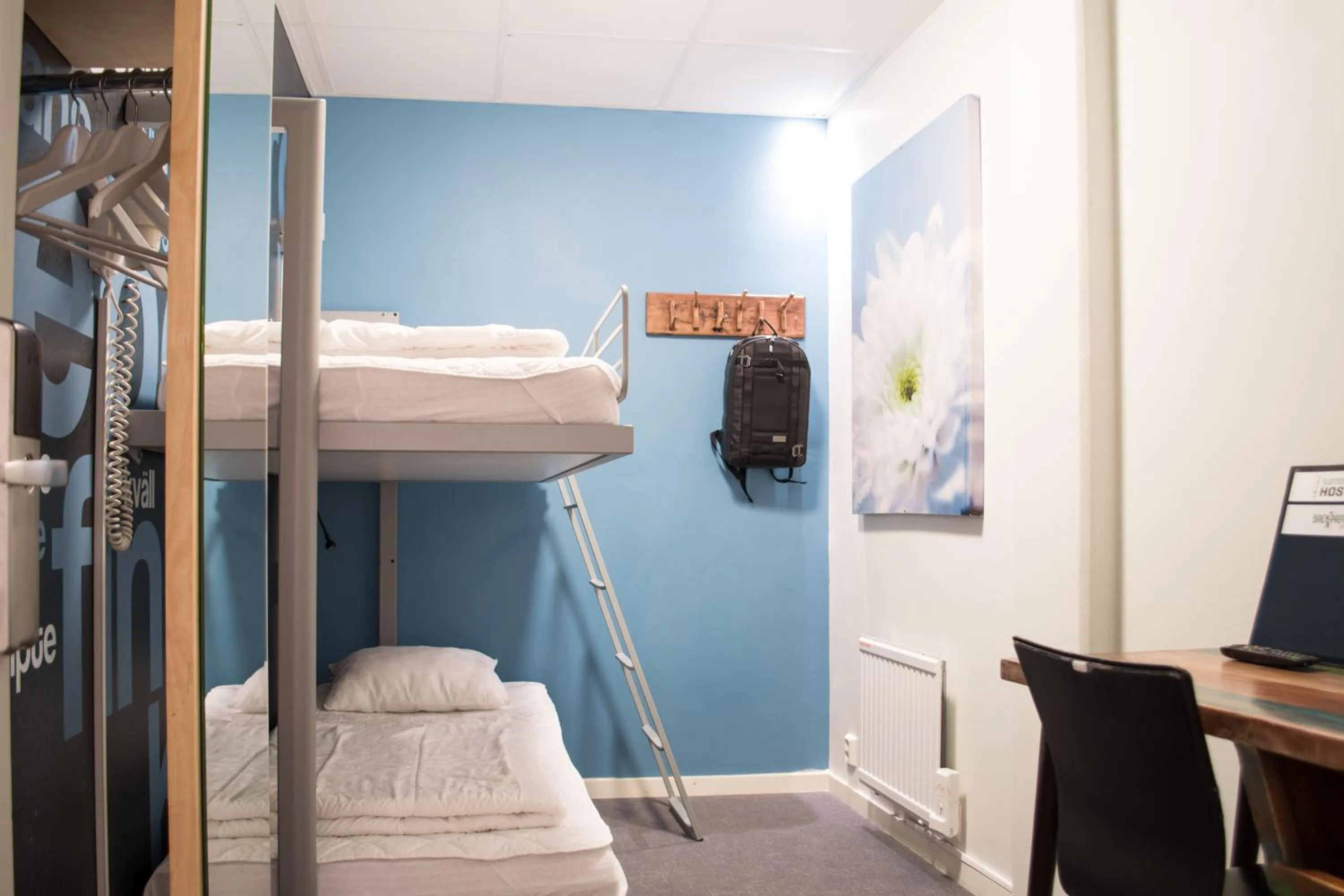 Property logo or sign, Bed in Slottsskogens Hostel