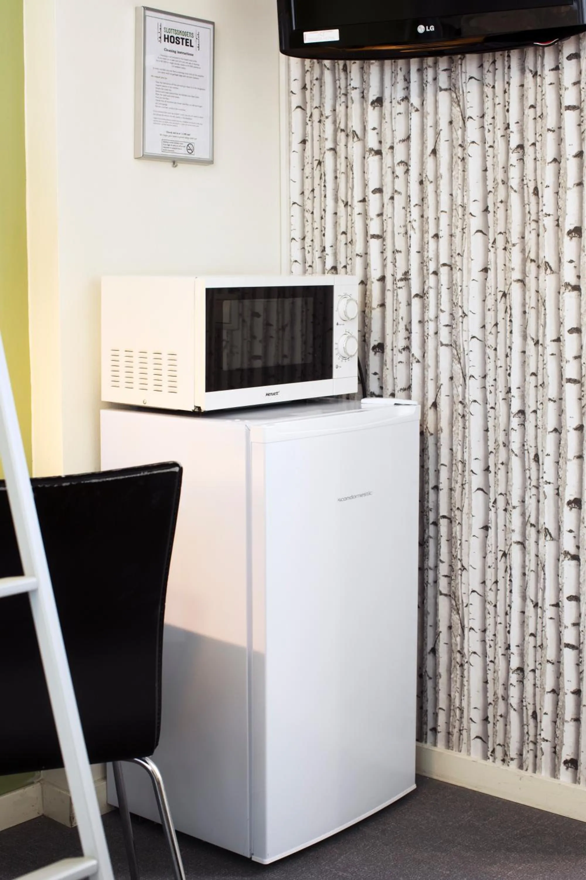 Kitchen or kitchenette in Slottsskogens Hostel