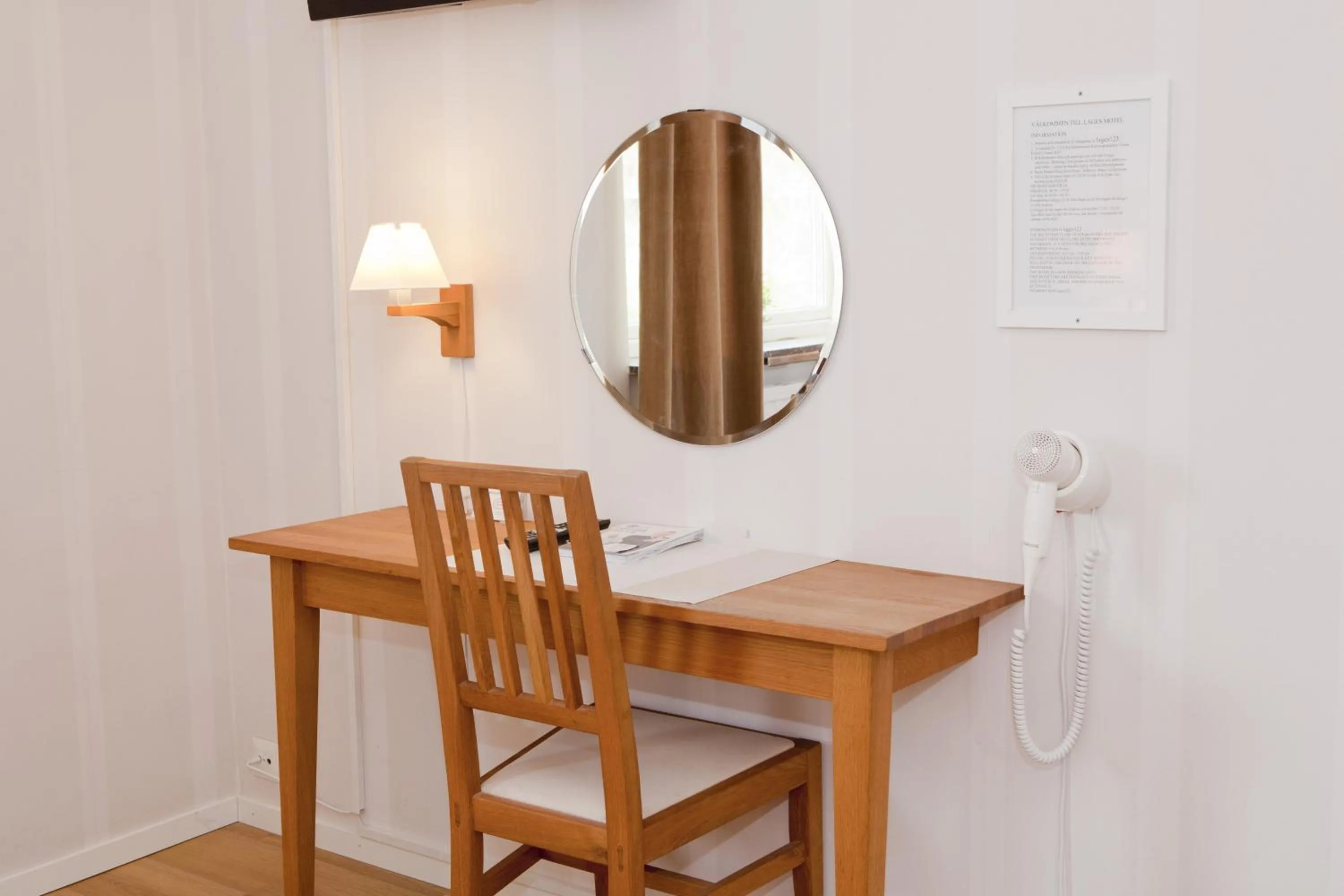 Decorative detail in Lages Motel