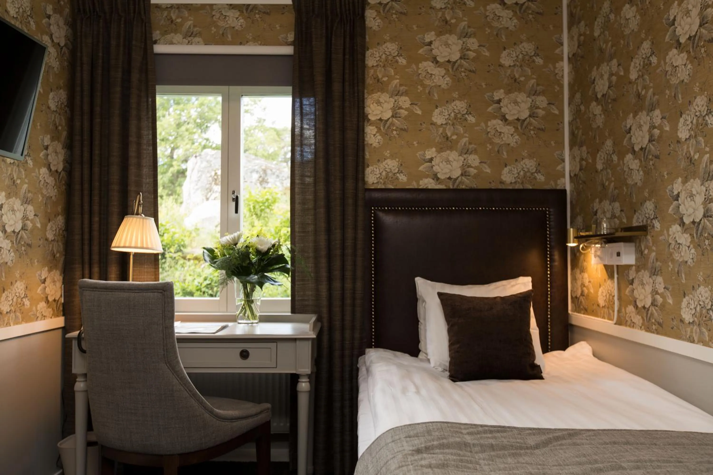 Bedroom, Bed in Bergendal