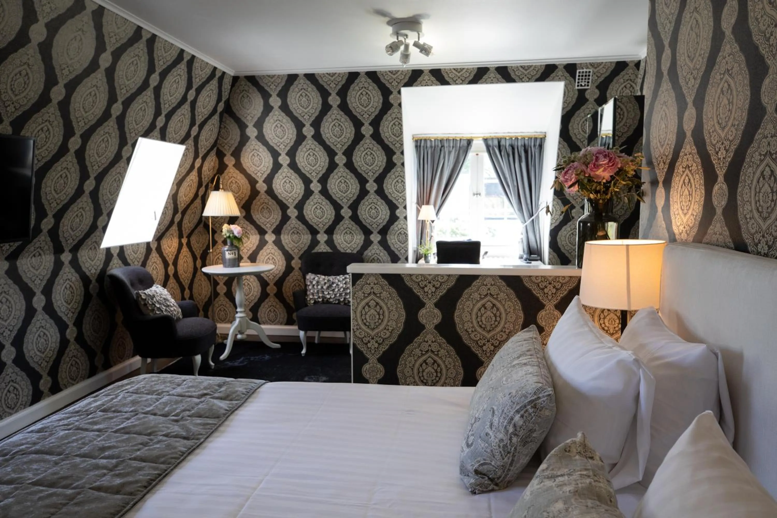 Photo of the whole room, Bed in Bergendal