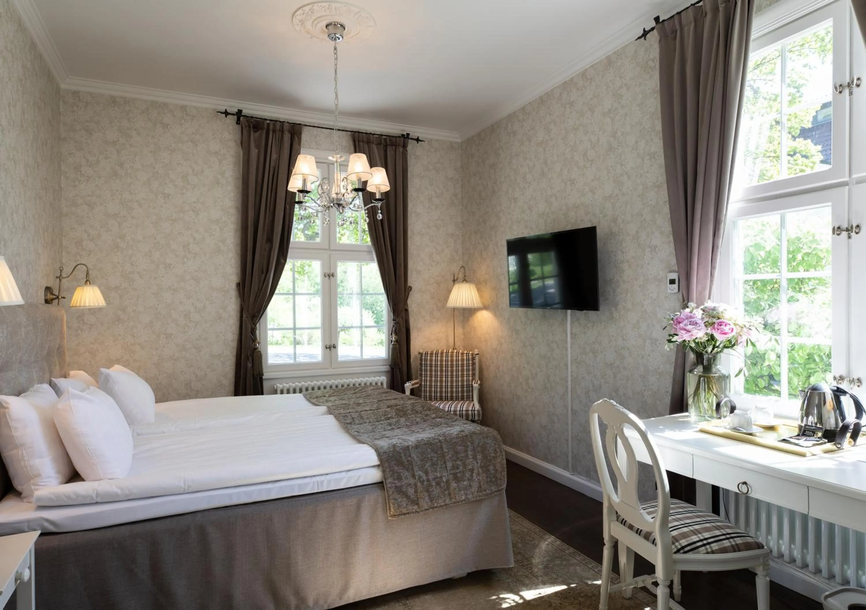 Photo of the whole room, Bed in Bergendal