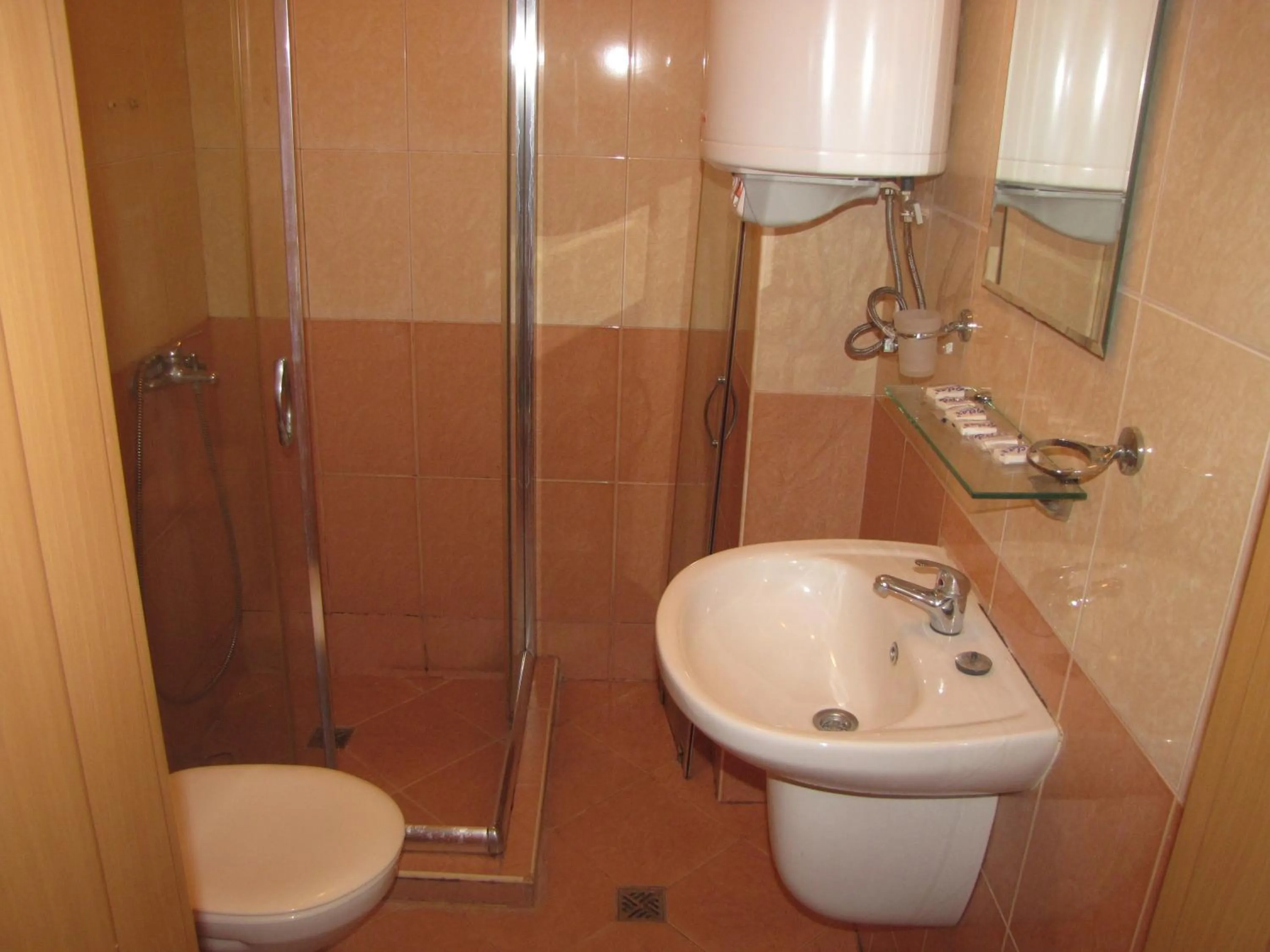 Shower in Guest Apartments Salena