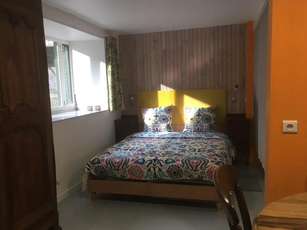 Bed in Moulin de la Fayolle