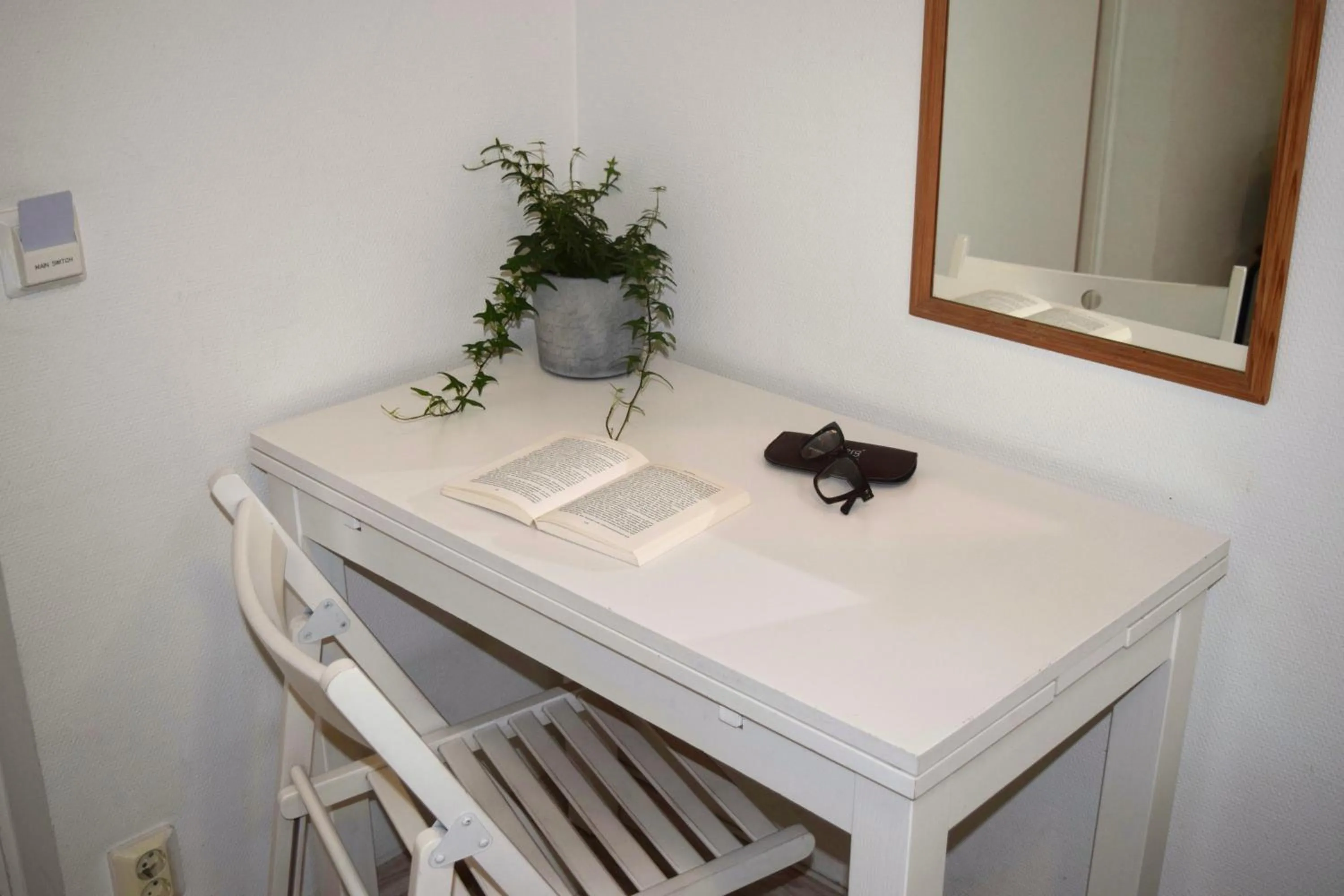 Seating area in Göteborg Hostel