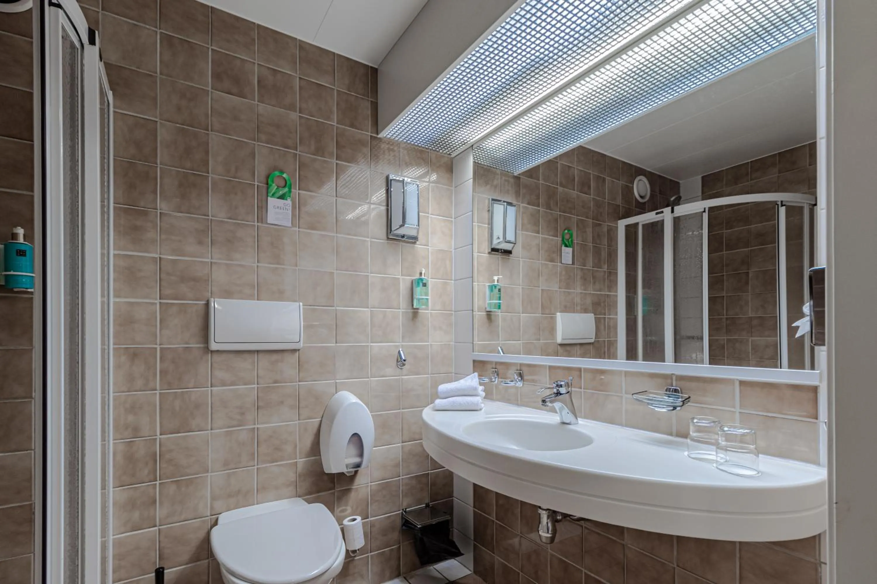 Toilet in First Hotel Olofström