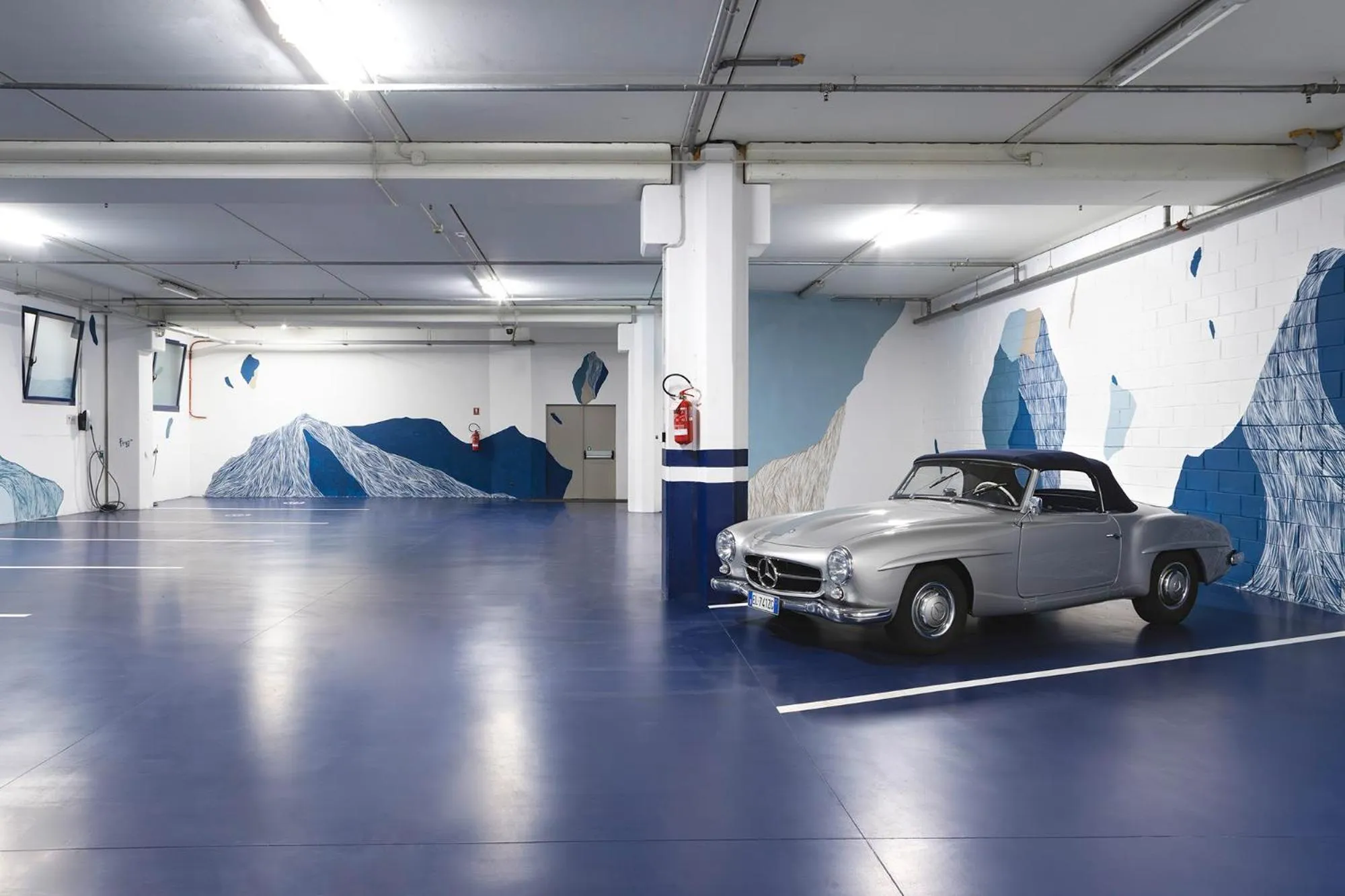 Parking in Garda Hotel