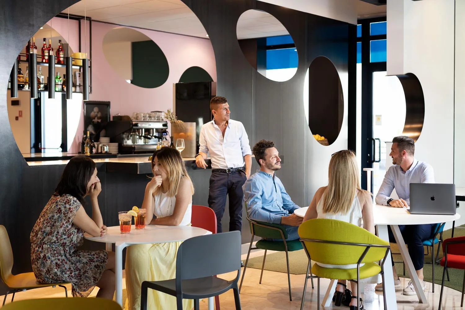 Restaurant/places to eat in Garda Hotel