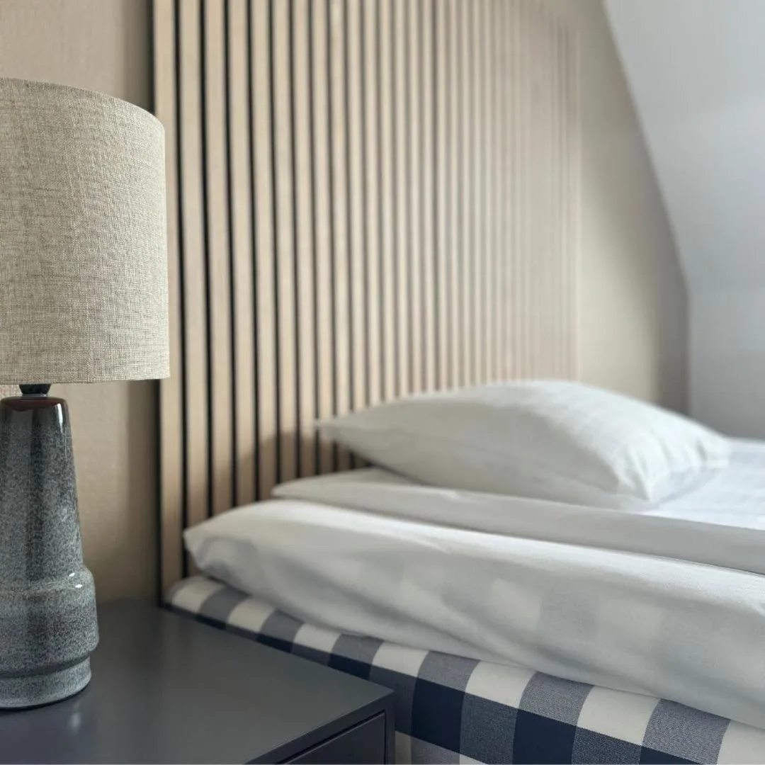 Bed in Hotell Gillet i Köping