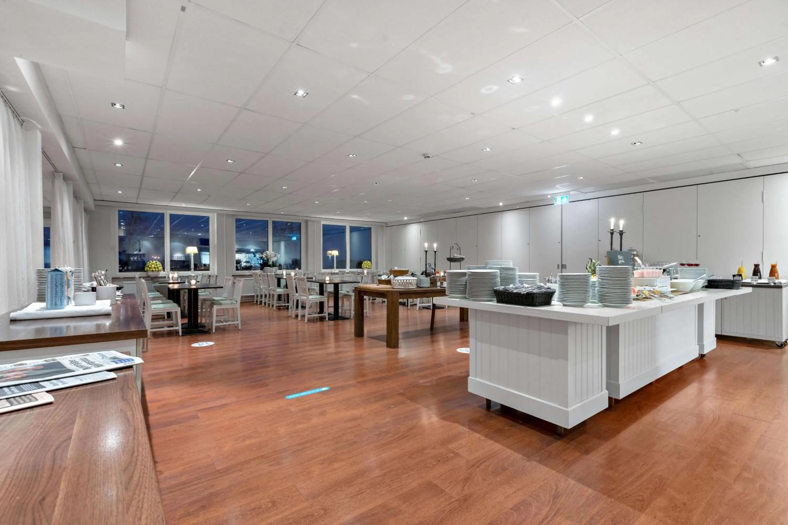 Breakfast in Best Western Hotell Lerdalshoejden