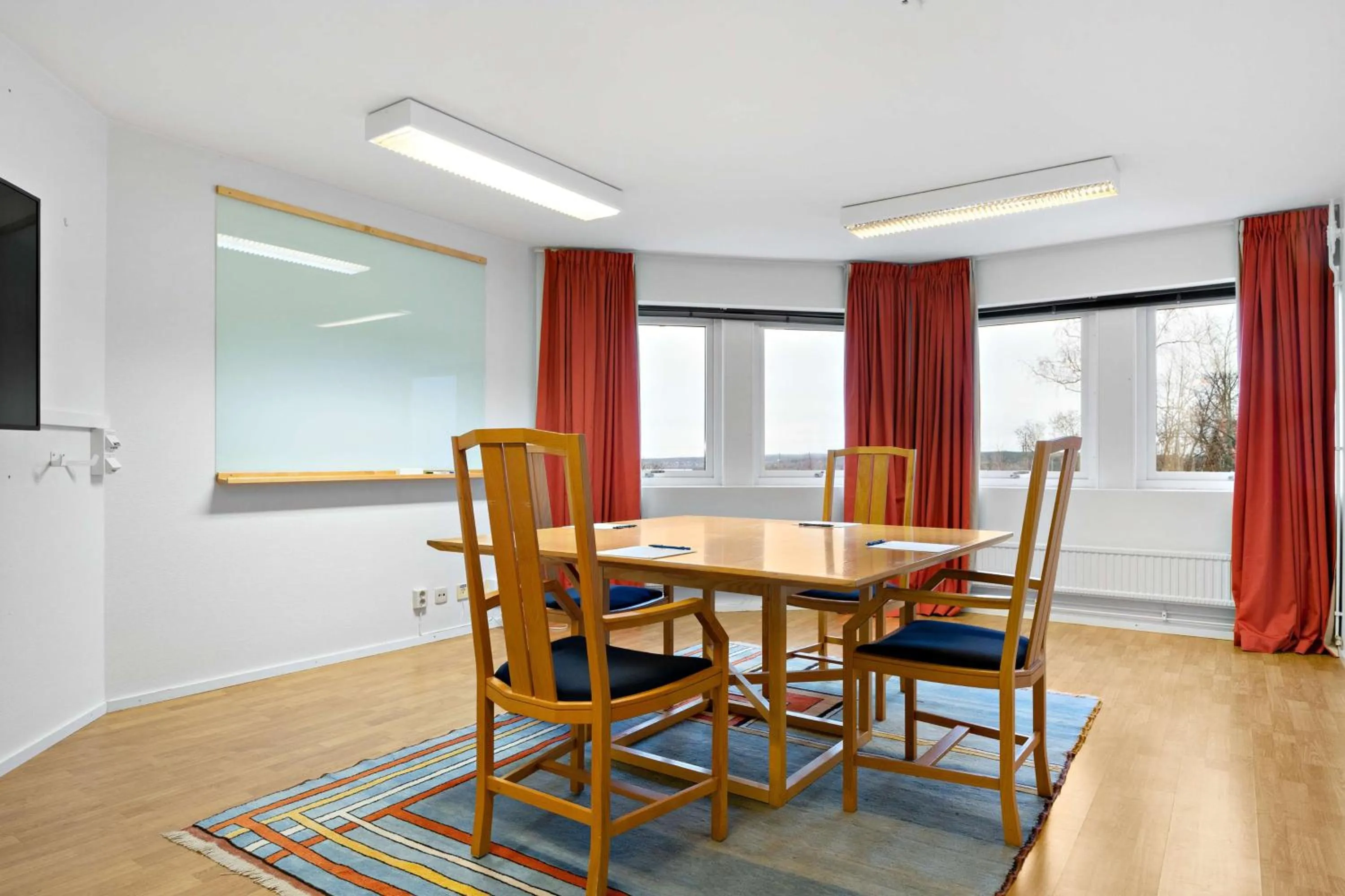 Meeting/conference room in Best Western Hotell Lerdalshoejden