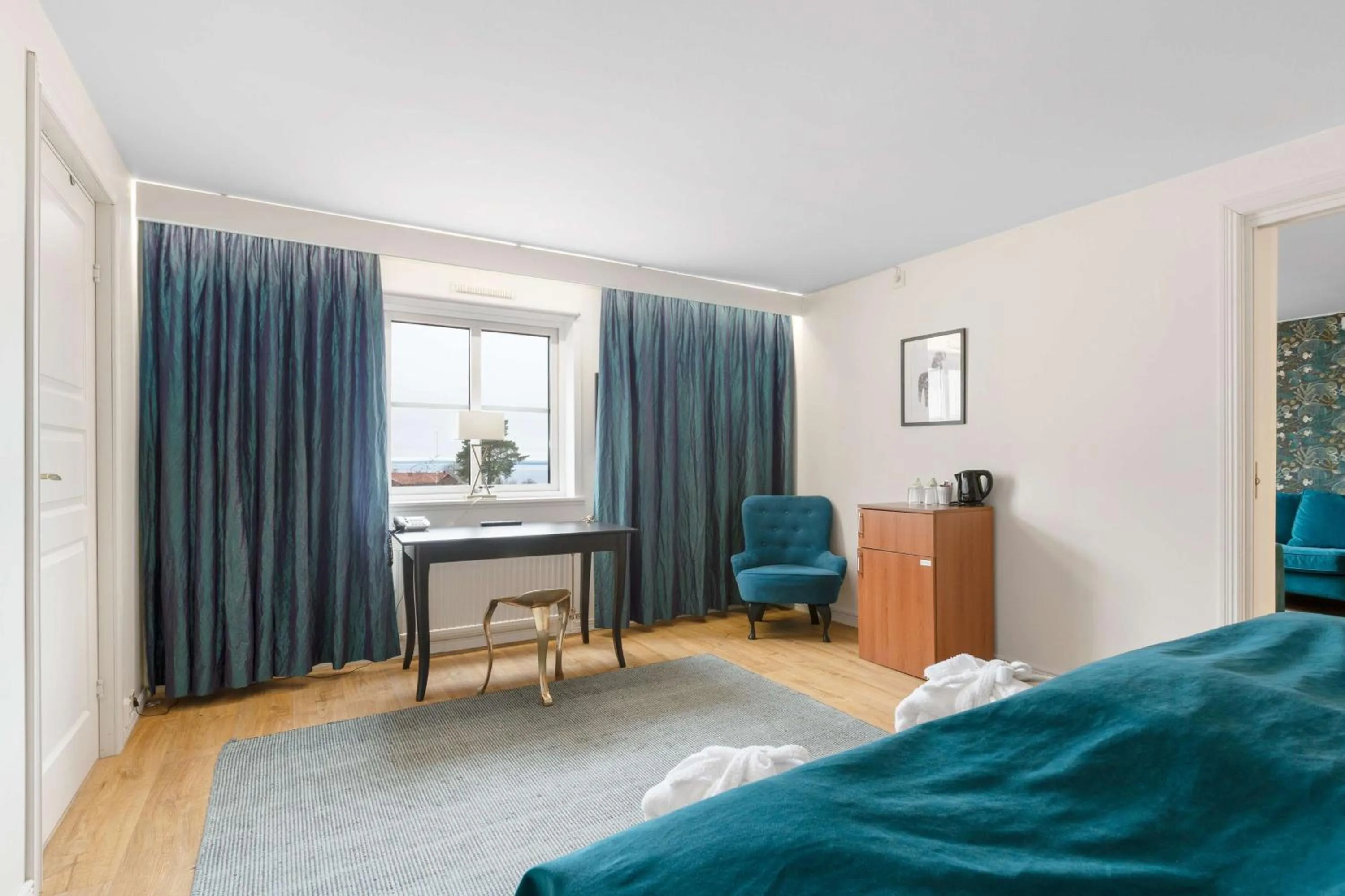 Photo of the whole room, Bed in Best Western Hotell Lerdalshoejden