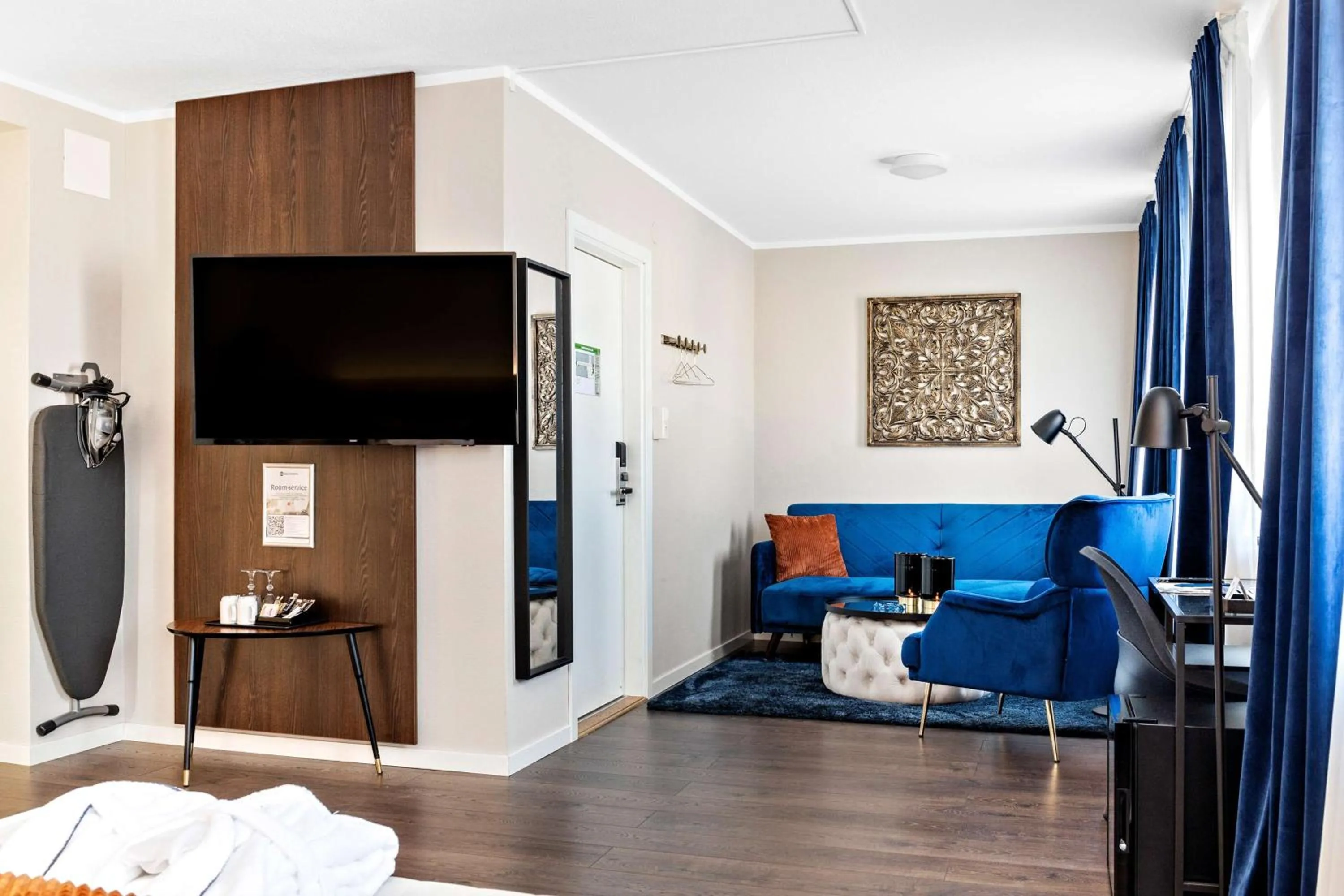 Bedroom in Best Western Hotel Savoy