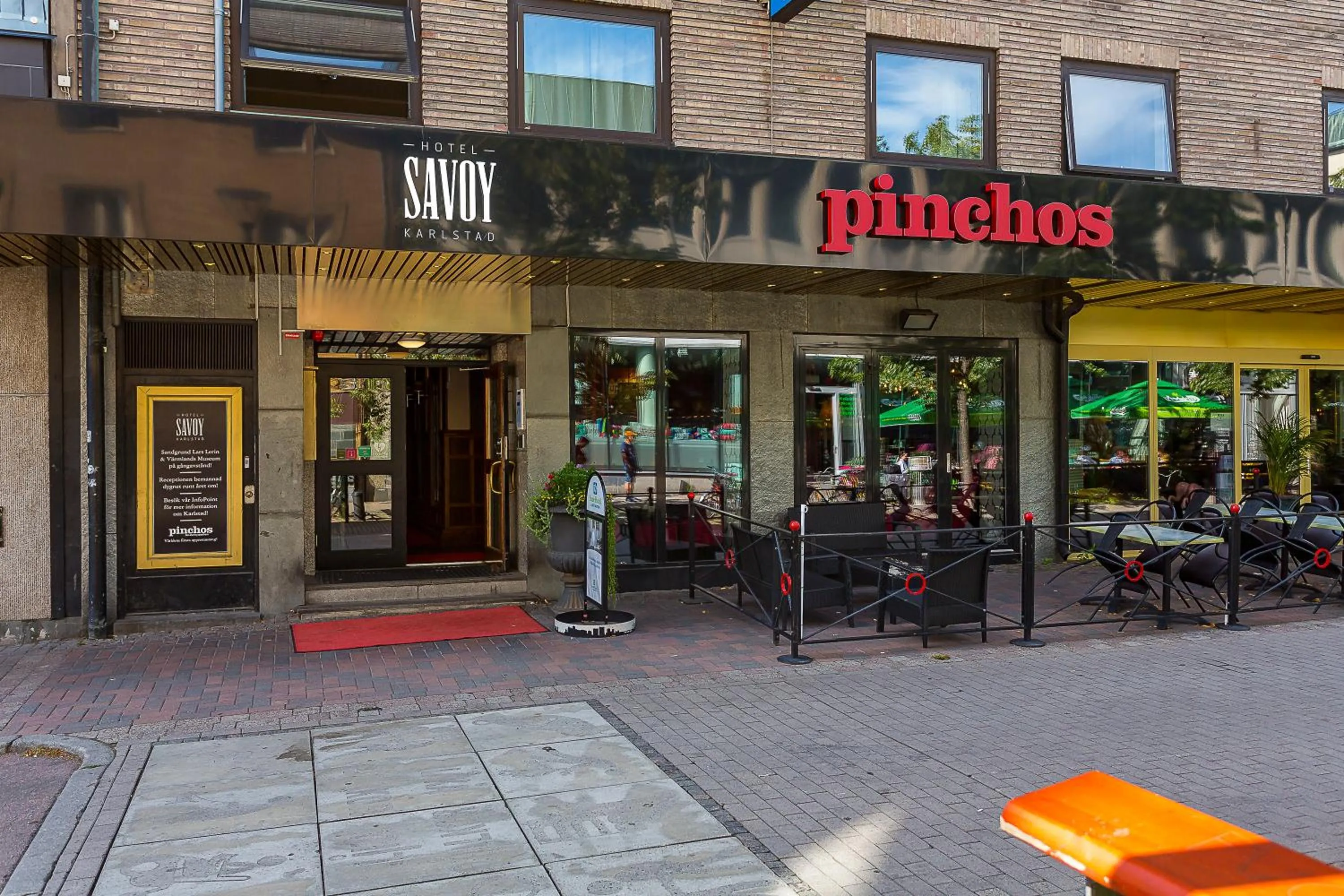 Restaurant/places to eat in Best Western Hotel Savoy