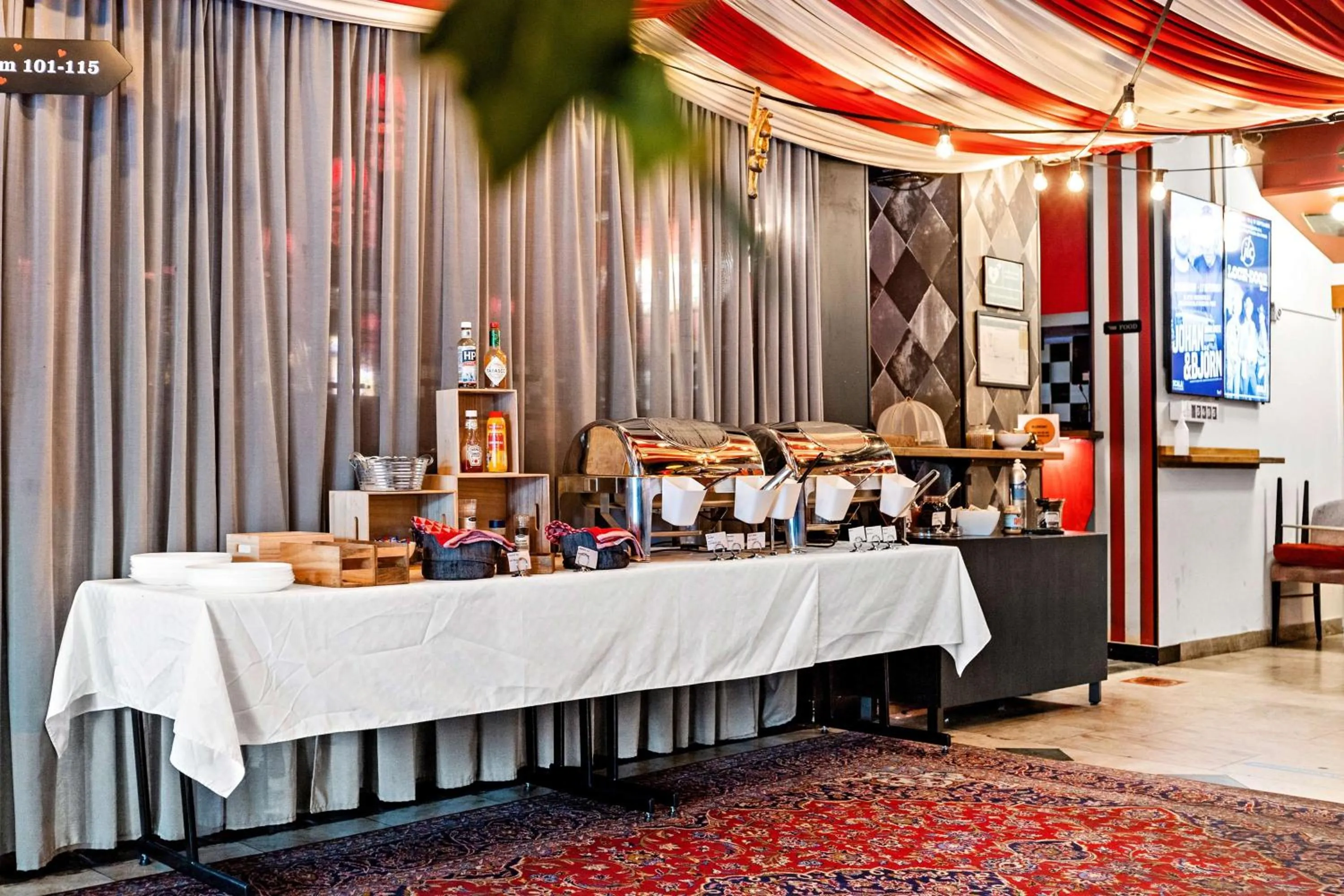 Restaurant/places to eat in Best Western Hotel Savoy