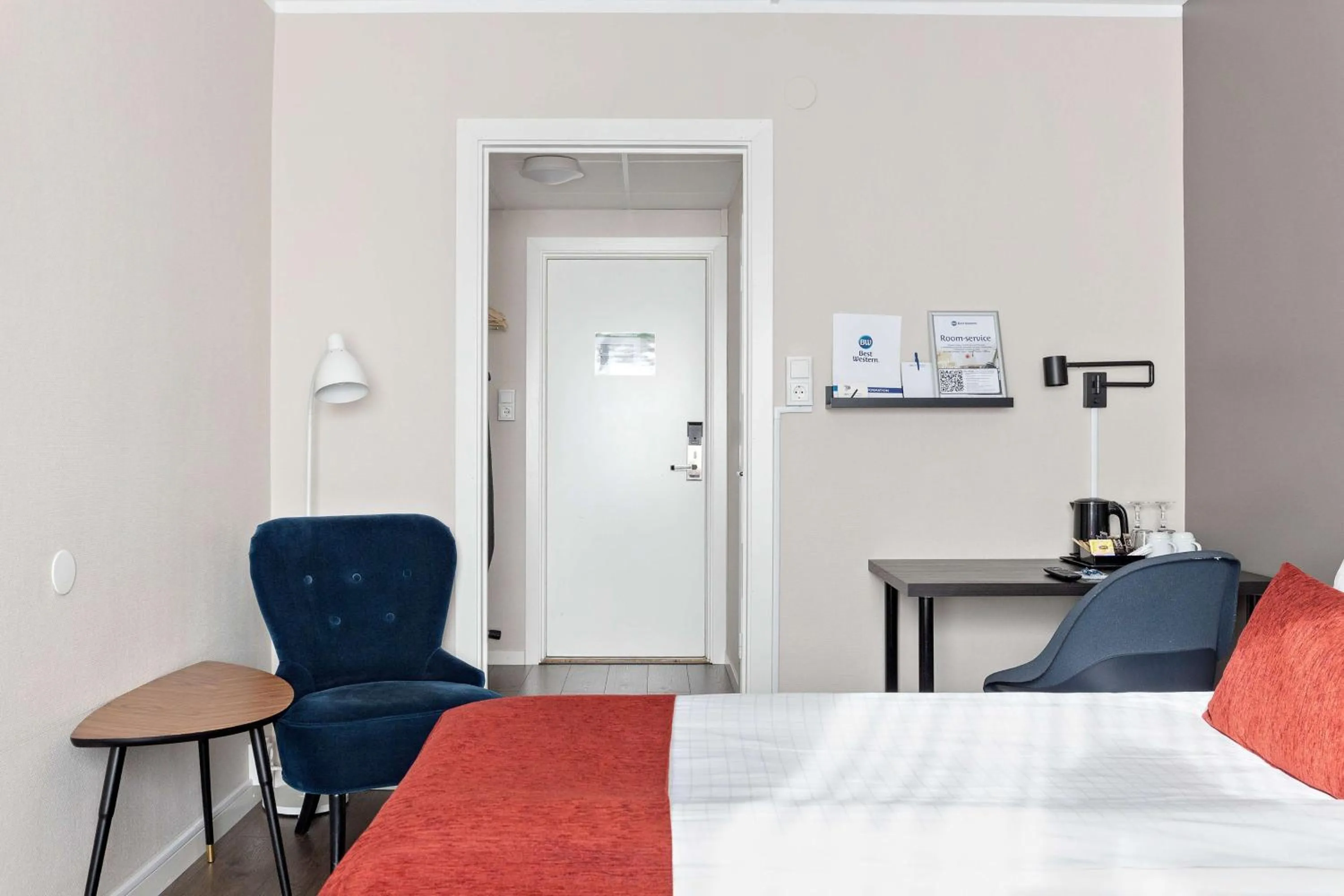 Bedroom, Bed in Best Western Hotel Savoy