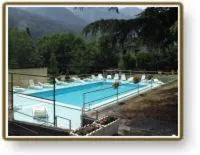 Swimming pool in Dujany