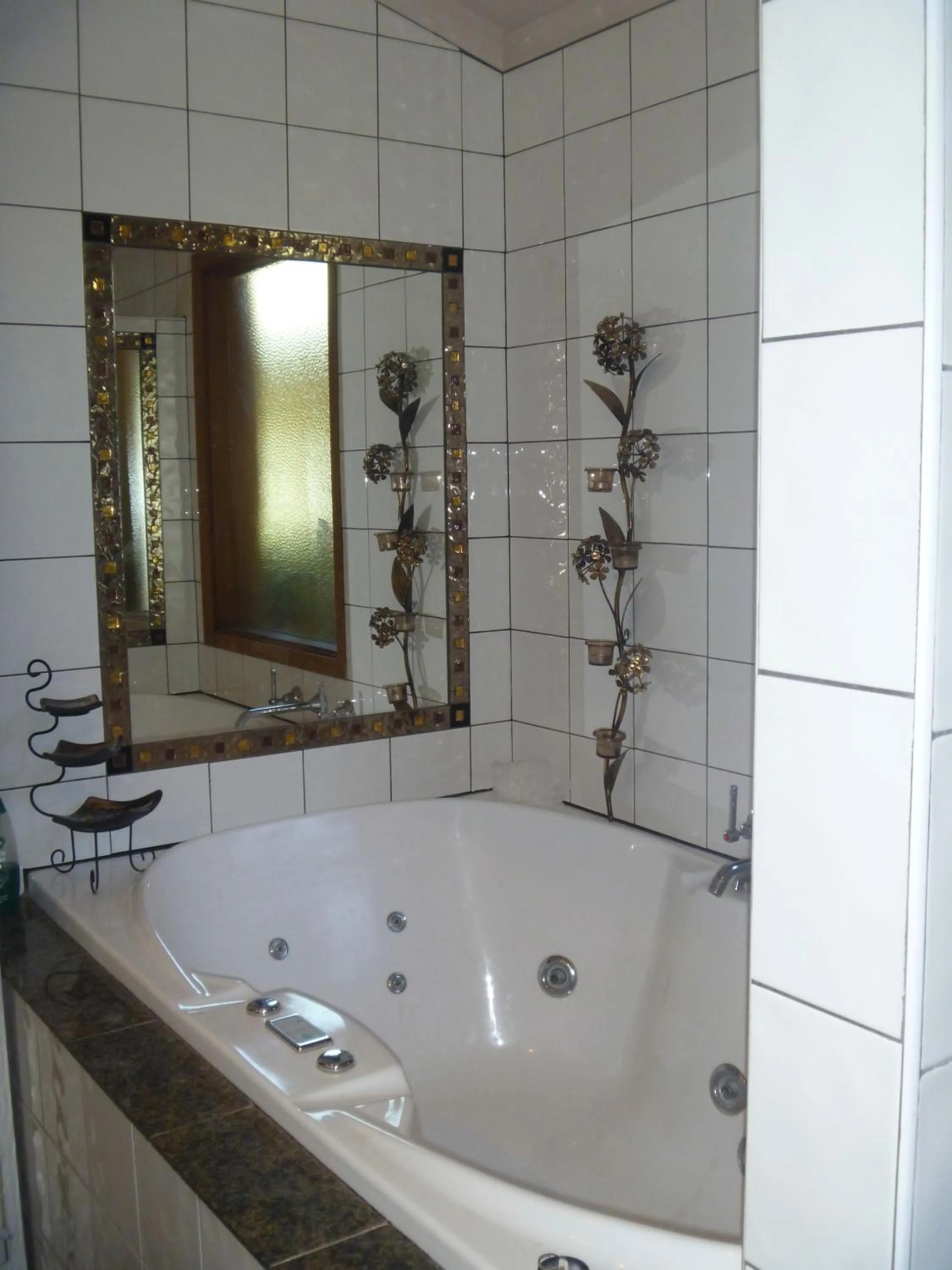 Bathroom in Wilmots on Dixon