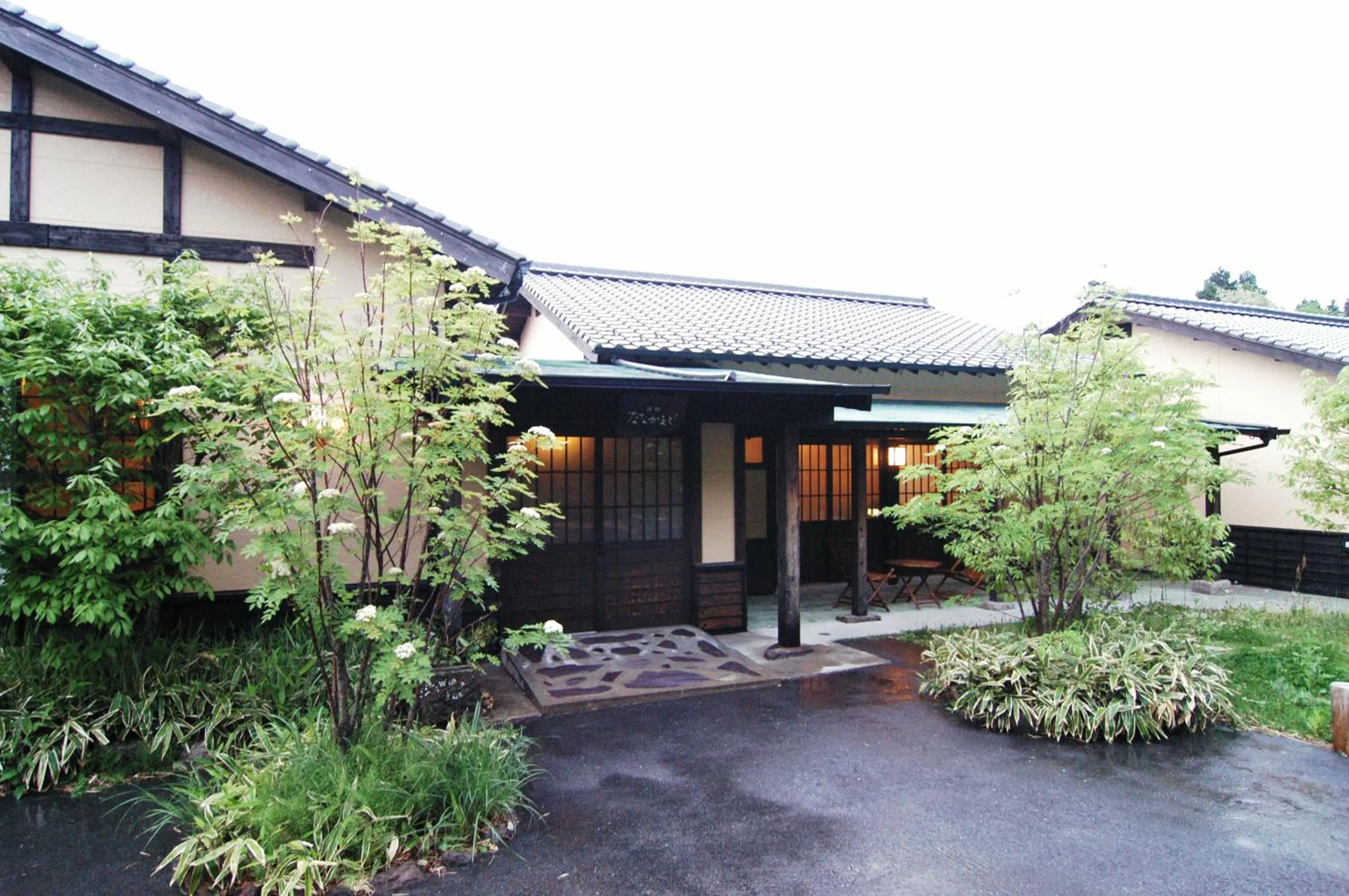 Facade/entrance in Nanakamado