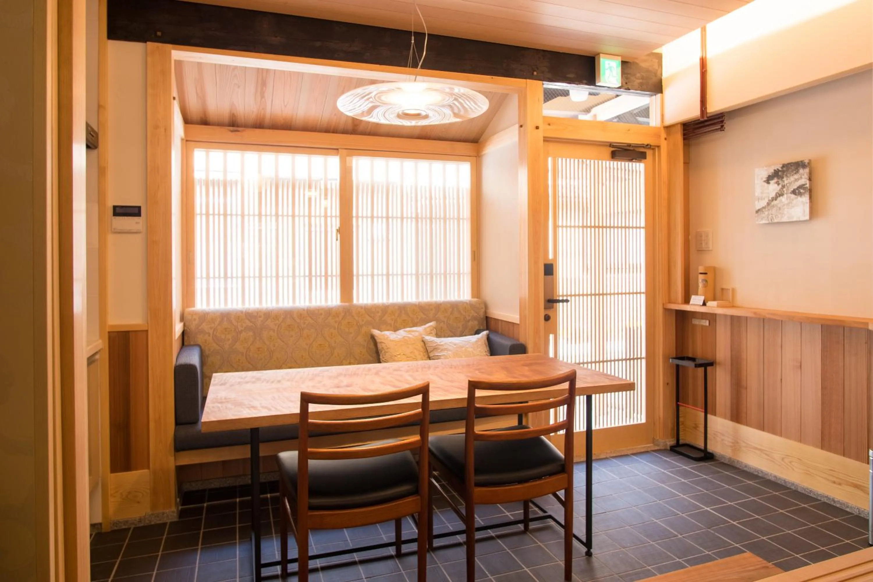 Dining area in Kyomachiya Suite Rikyu