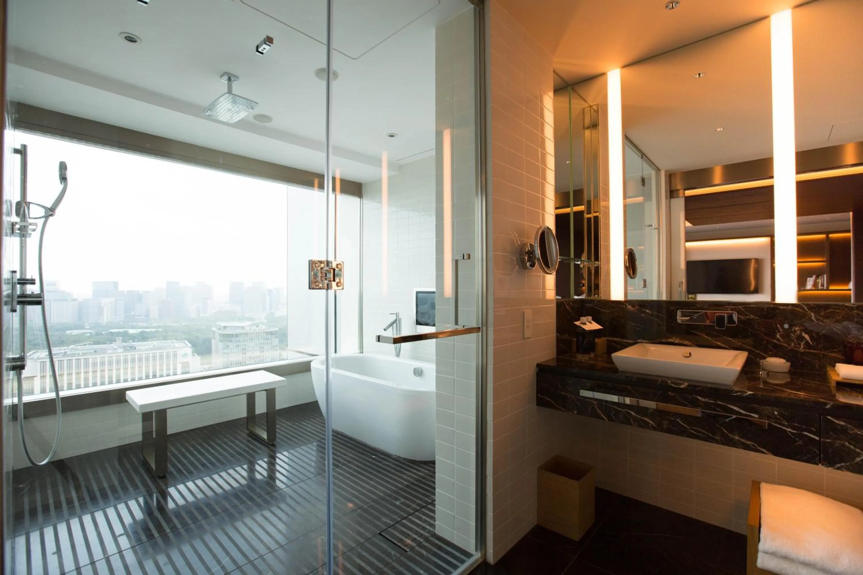 Bathroom in The Prince Gallery Tokyo Kioicho, a Luxury Collection Hotel