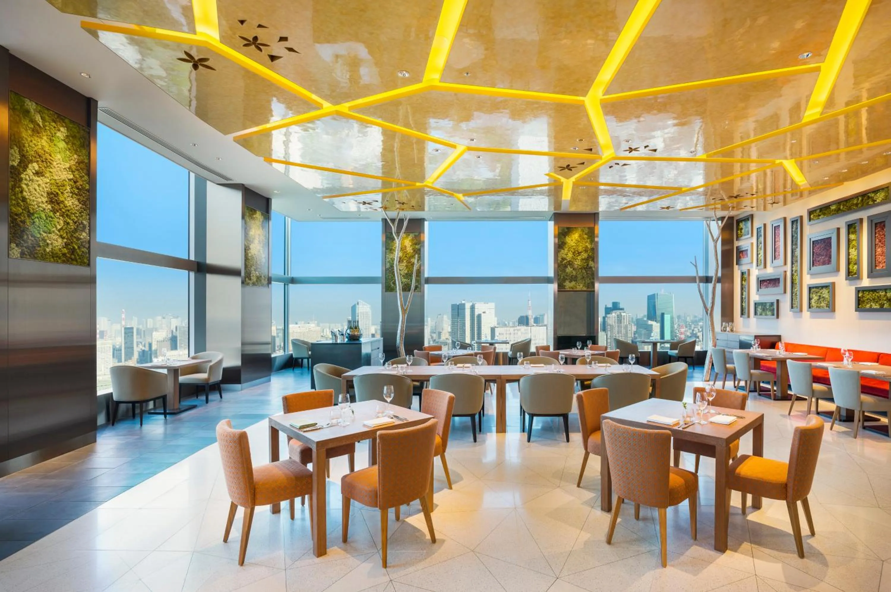 Restaurant/places to eat in The Prince Gallery Tokyo Kioicho, a Luxury Collection Hotel