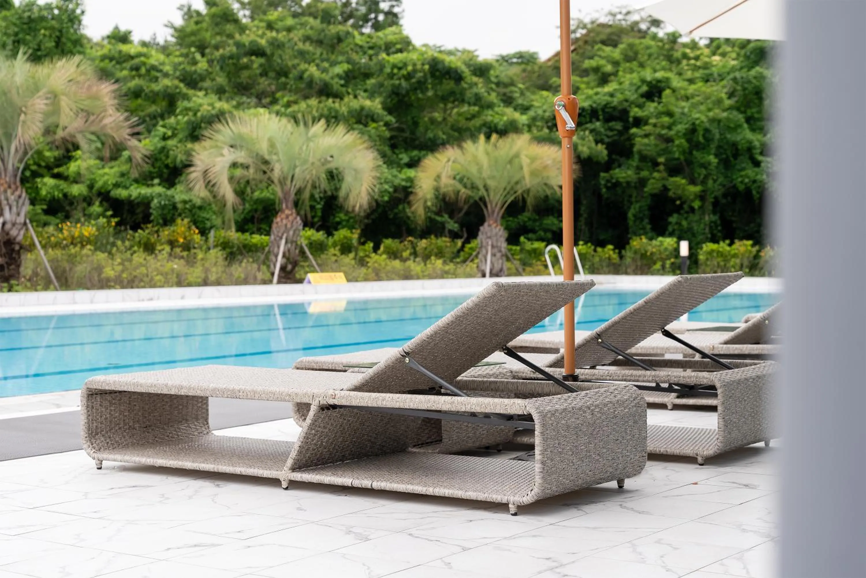 Swimming pool in Kylin Villa resort Jeju