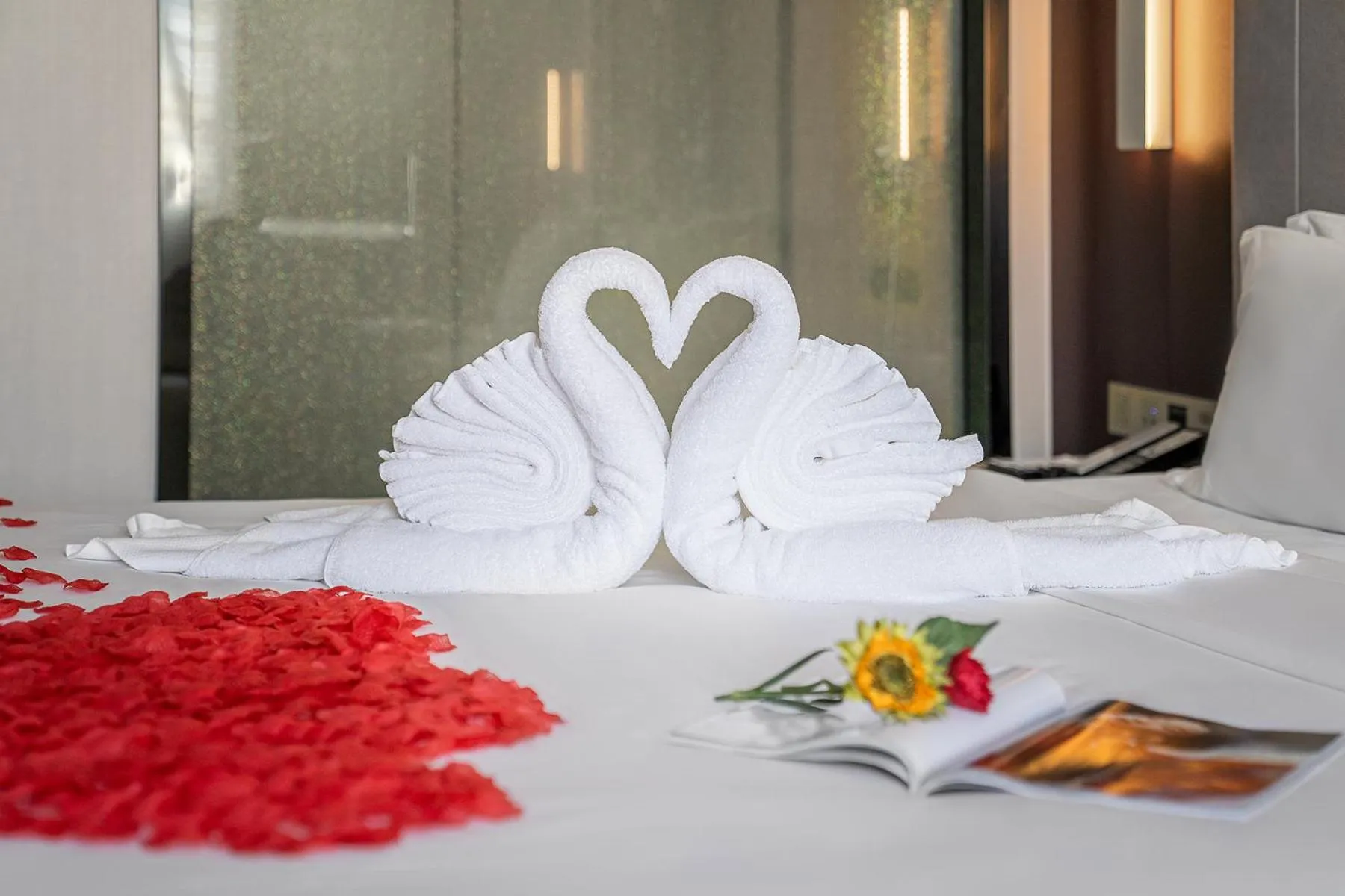 Bed in Lavande International Hotel Guangzhou Baiyun International Airport Branch - Free Shuttle Bus to Guangzhou Baiyun International Airport