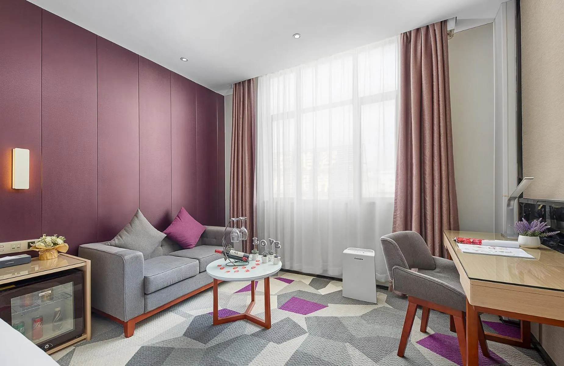 Living room in Lavande International Hotel Guangzhou Baiyun International Airport Branch - Free Shuttle Bus to Guangzhou Baiyun International Airport