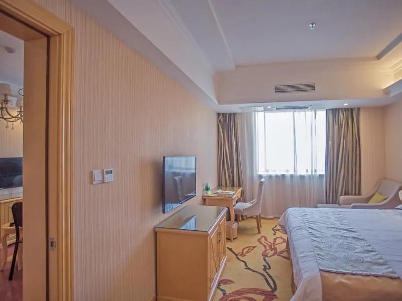 Bed in Vienna Hotel Tongcheng Tongkang Road