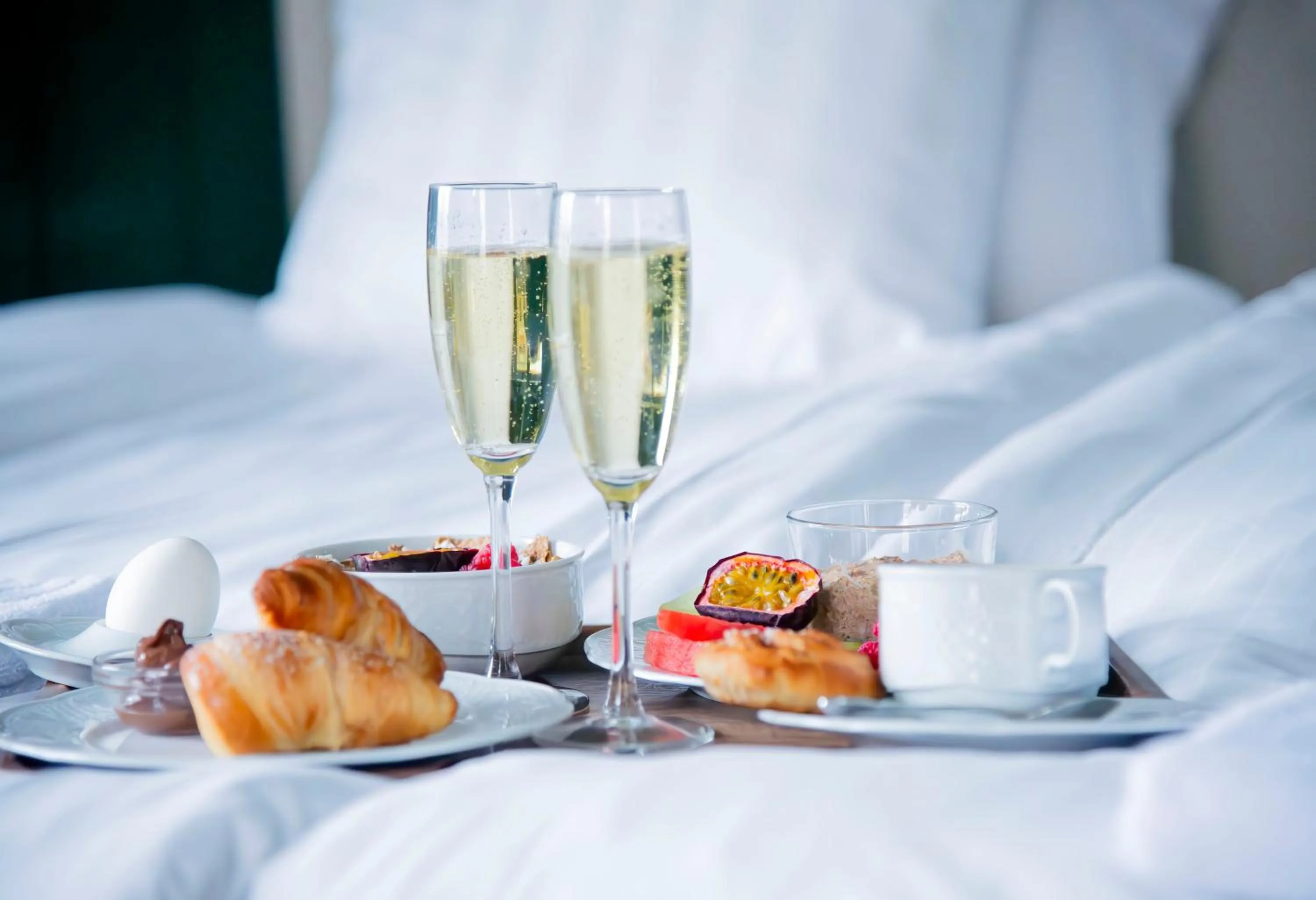 Breakfast, Bed in Park Hotel Linköping Fawlty Towers