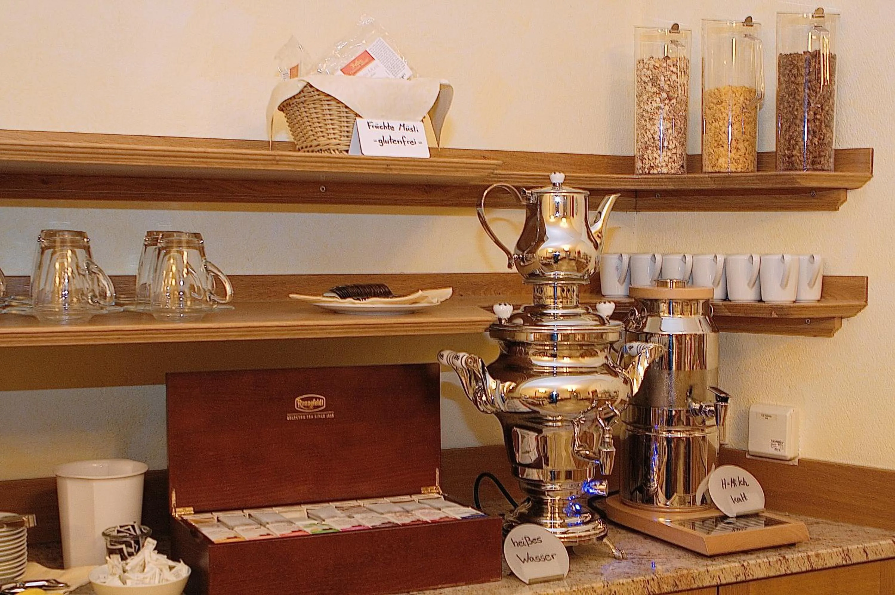 Coffee/tea facilities in Gästehaus St. Georg - Weltenburger Klosterbetriebe GmbH