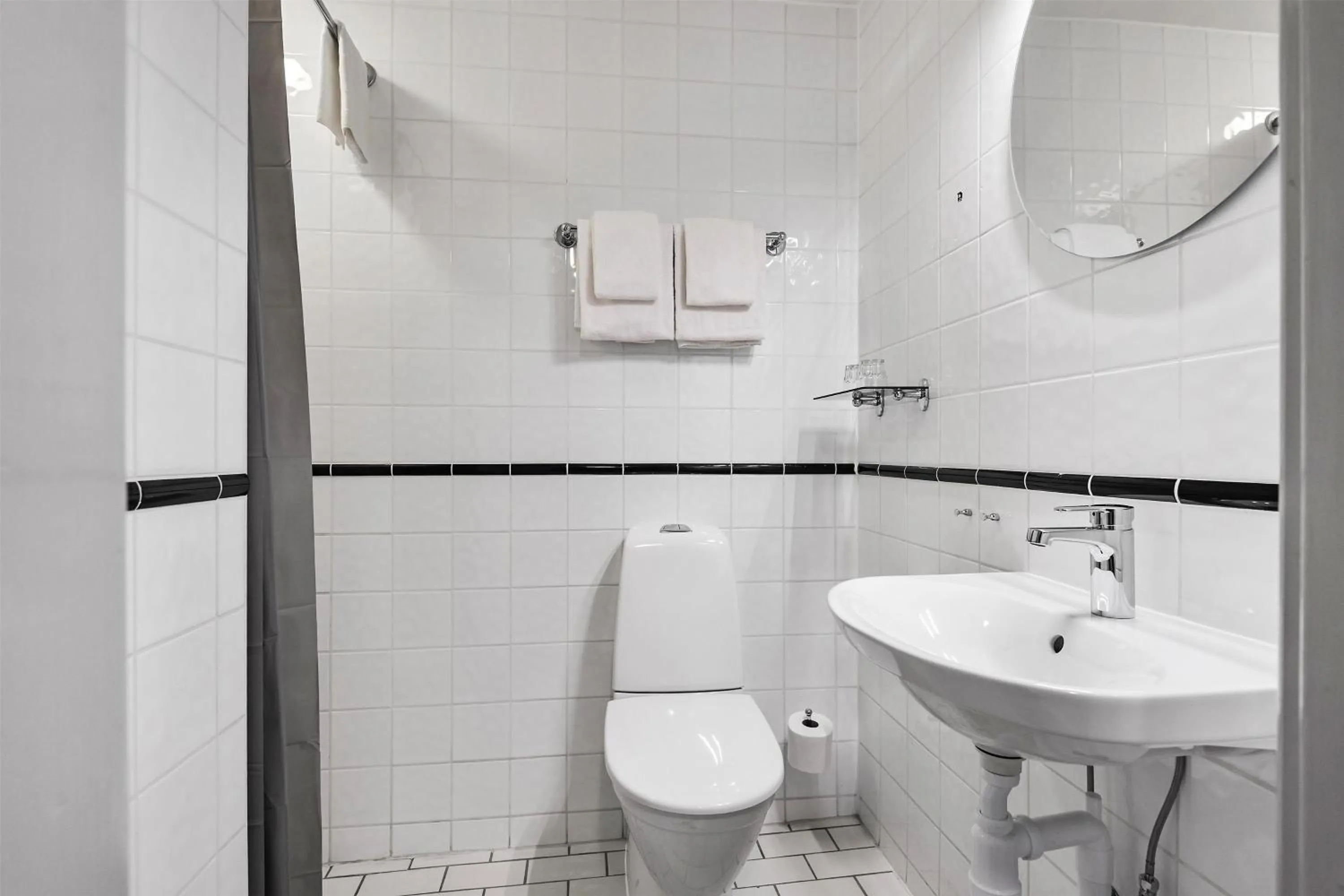 Toilet in Karlskrona Stadshotell, Best Western Signature Collection