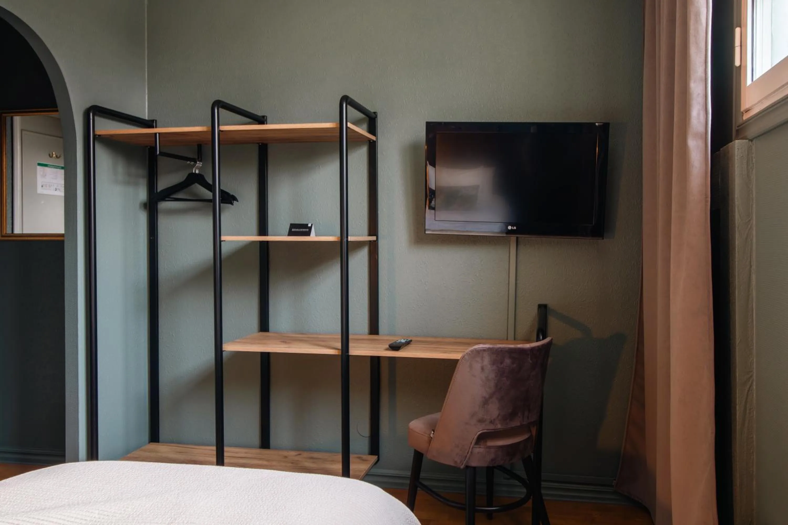 Photo of the whole room, Bed in Karlskrona Stadshotell, Best Western Signature Collection