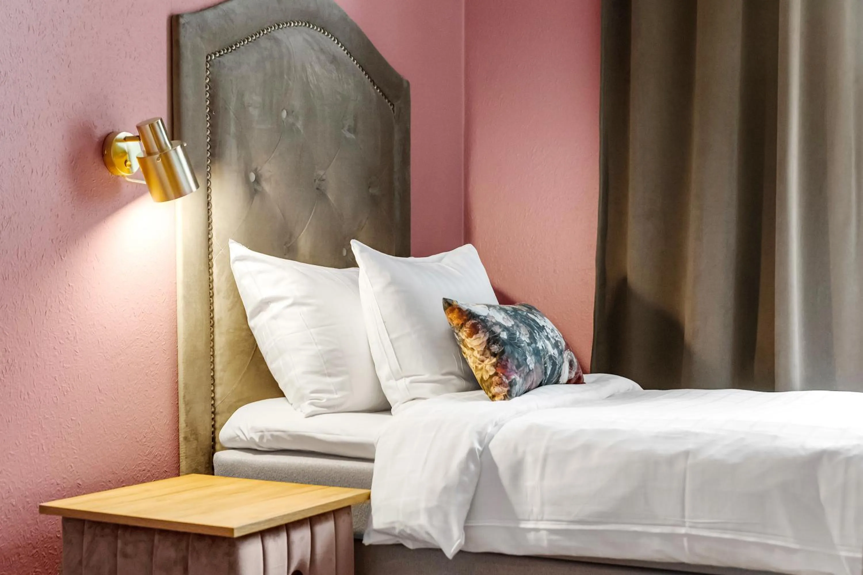 Property building, Bed in Karlskrona Stadshotell, Best Western Signature Collection