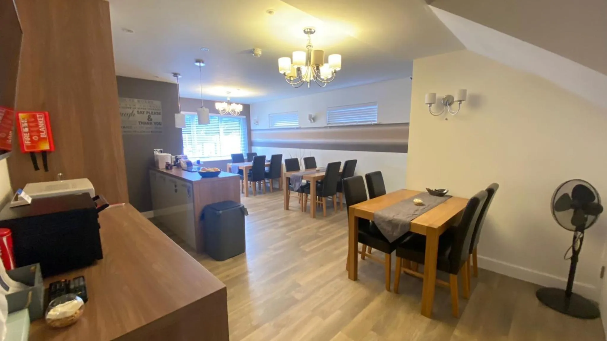 Living room in Deepcut Lodge Bed & Breakfast Self Service