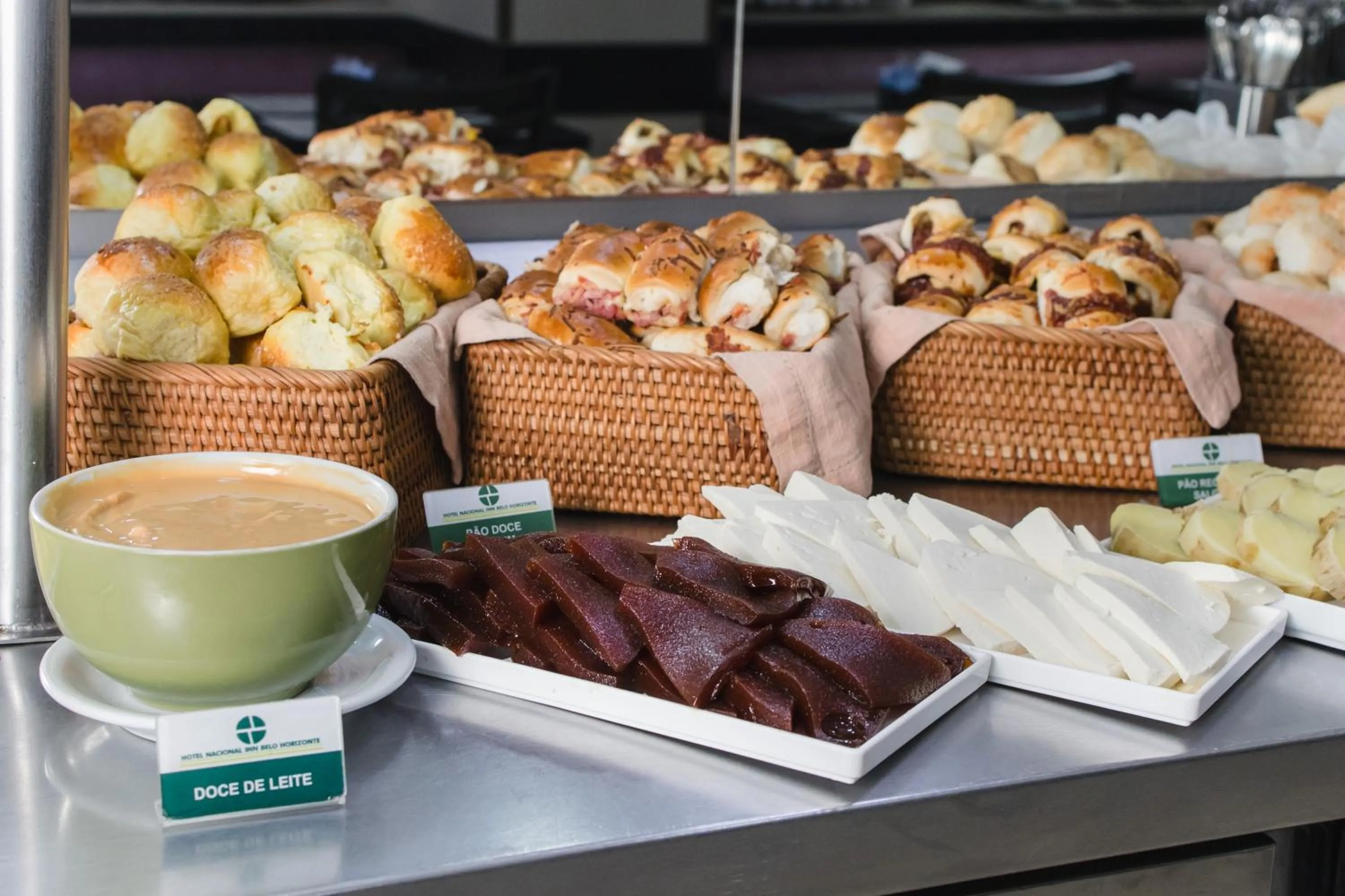 Buffet breakfast in Hotel Nacional Inn Belo Horizonte